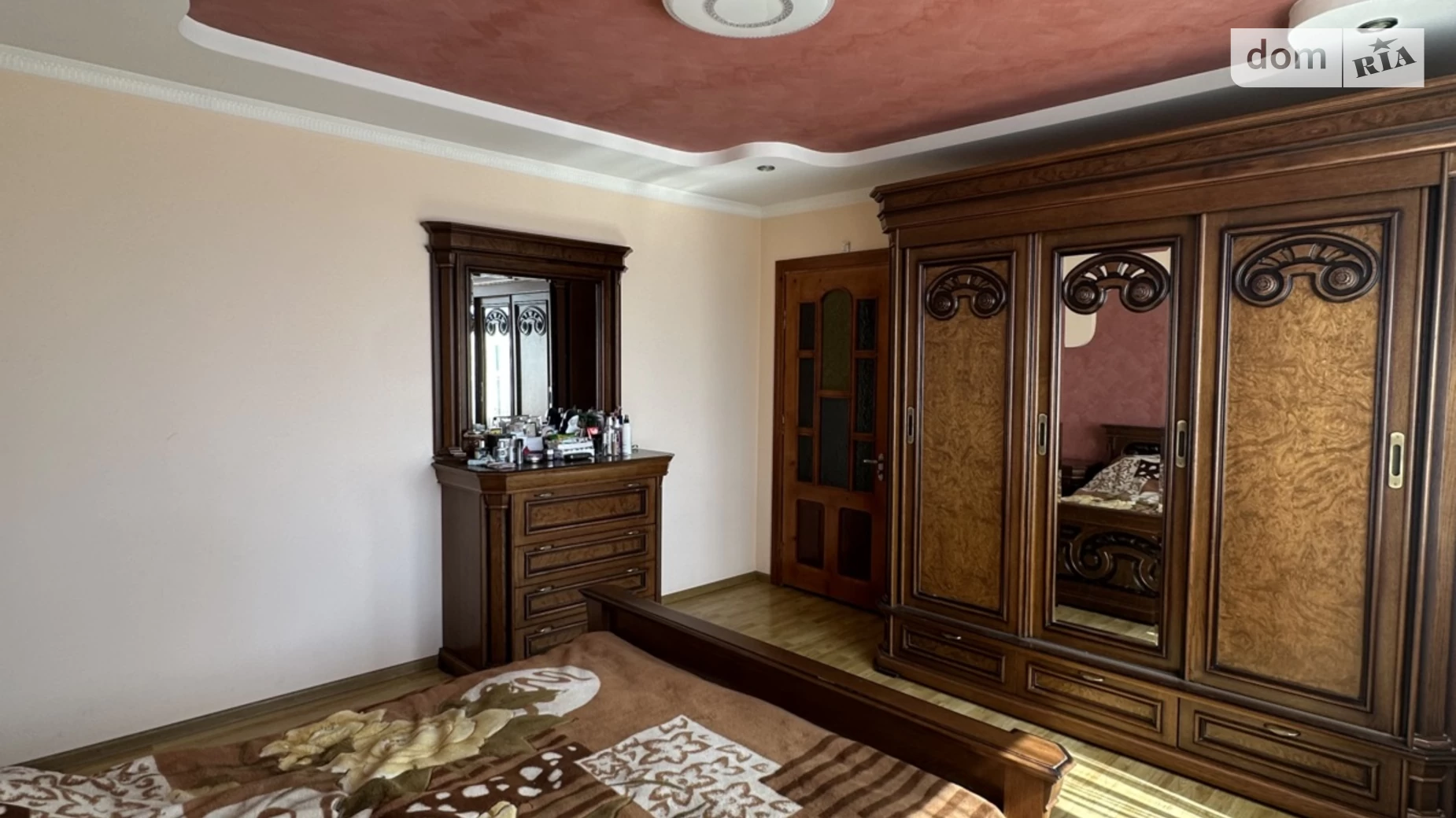 Продается дом на 2 этажа 240 кв. м с садом, цена: 185000 $ - фото 4