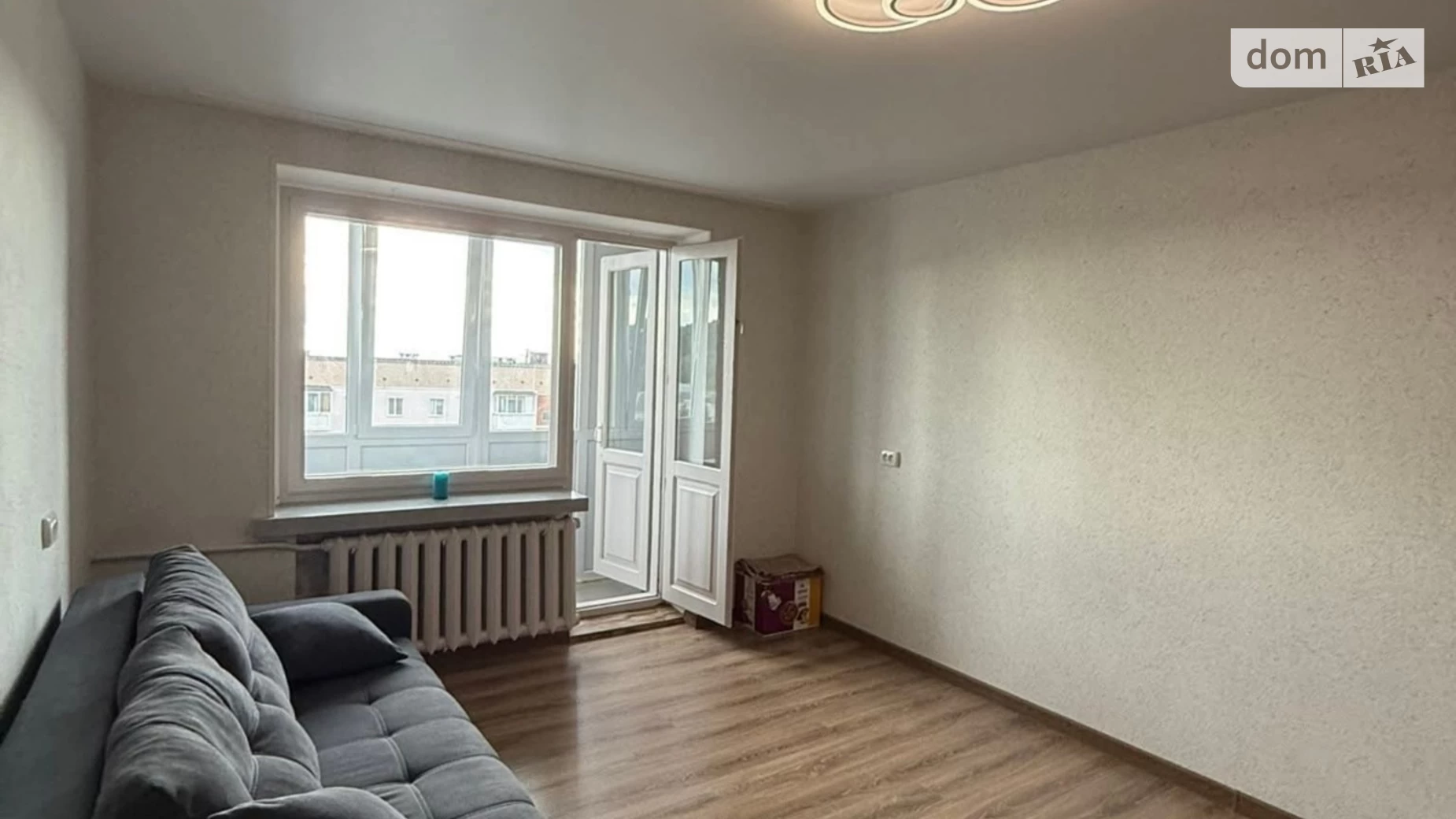 Продается 3-комнатная квартира 60.1 кв. м в Кременце, ул. Защитников Украины(Лётчиков-Освободителей), 43 - фото 3