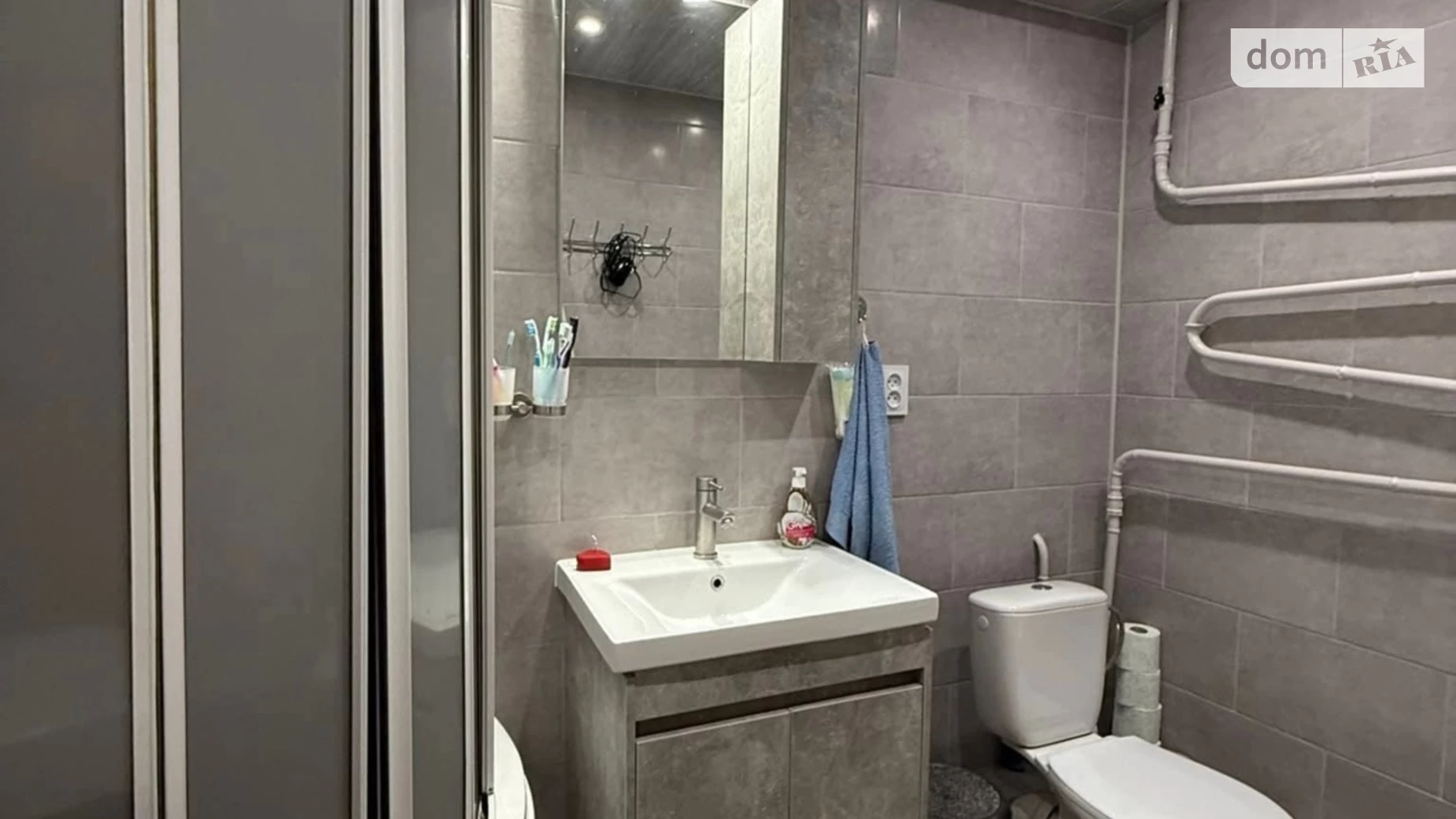 Продается 3-комнатная квартира 60.1 кв. м в Кременце, ул. Защитников Украины(Лётчиков-Освободителей), 43 - фото 2