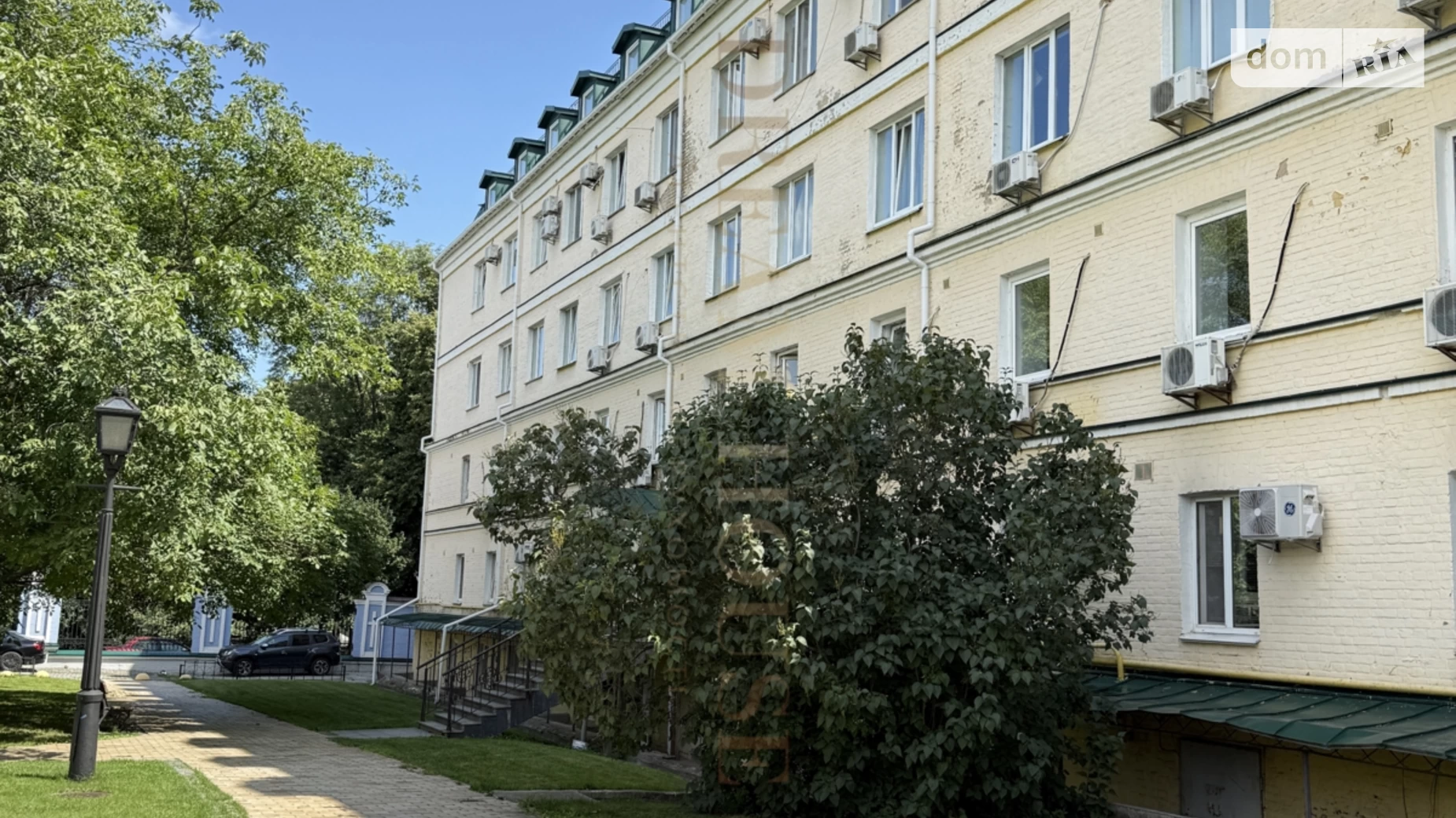 Сдается в аренду офис 57 кв. м в бизнес-центре, цена: 500 $ - фото 2