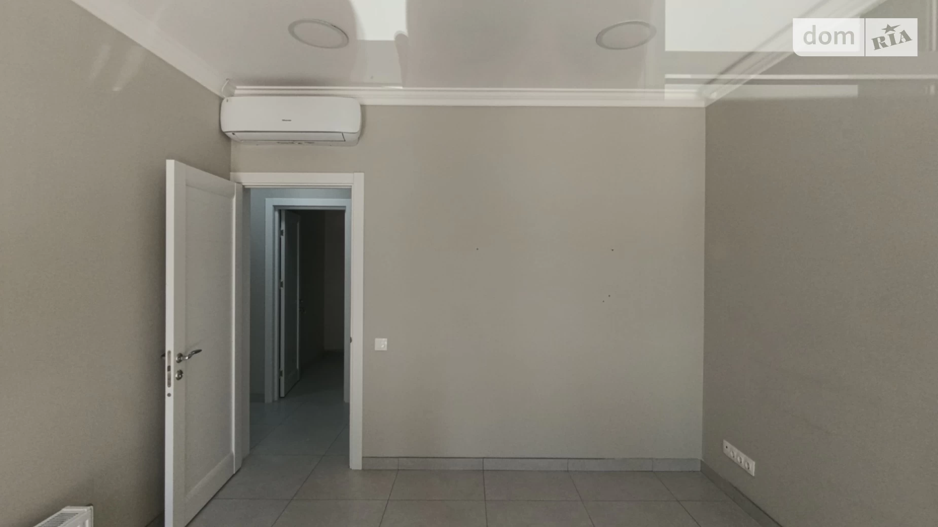 Сдается в аренду офис 67 кв. м в бизнес-центре, цена: 804 $ - фото 2