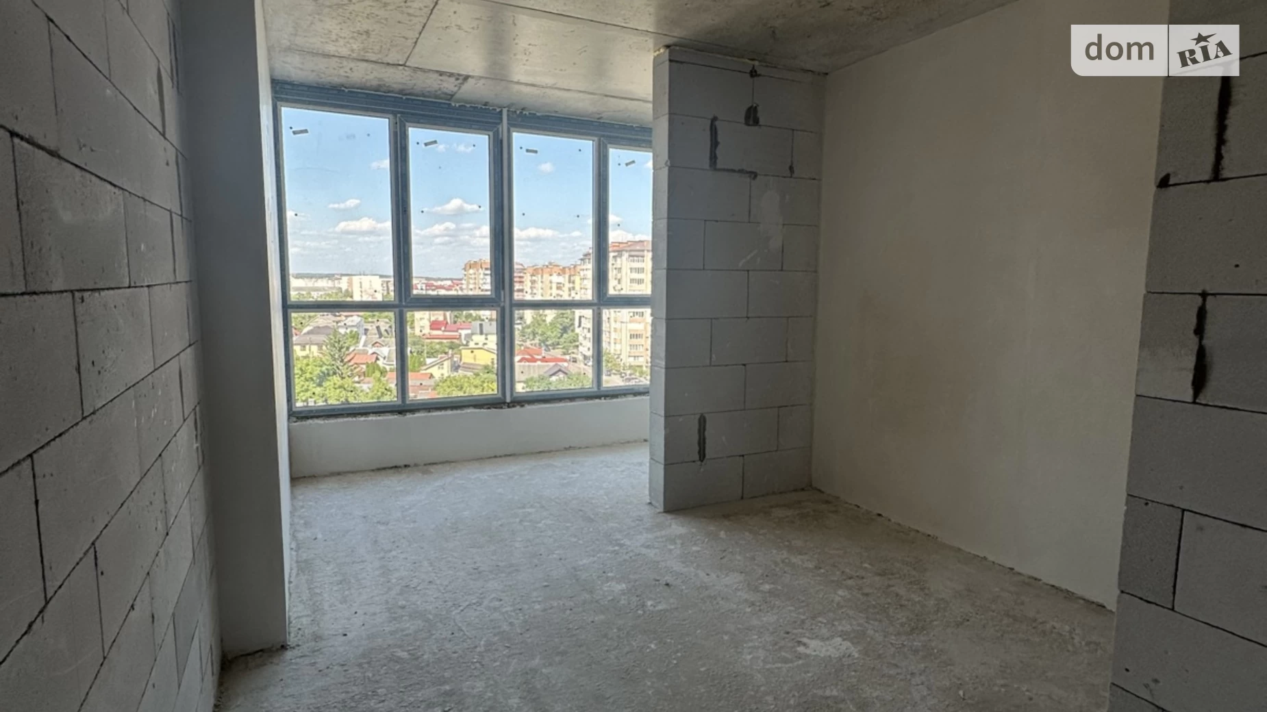 Продается 2-комнатная квартира 69.4 кв. м в Ивано-Франковске, ул. Ивасюка, 86 - фото 3