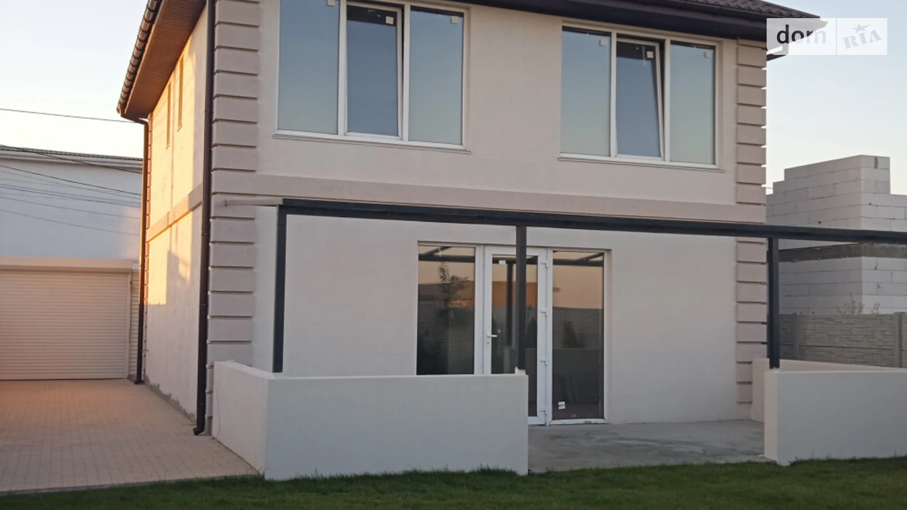 Продается дом на 2 этажа 150 кв. м с балконом, цена: 130000 $ - фото 3