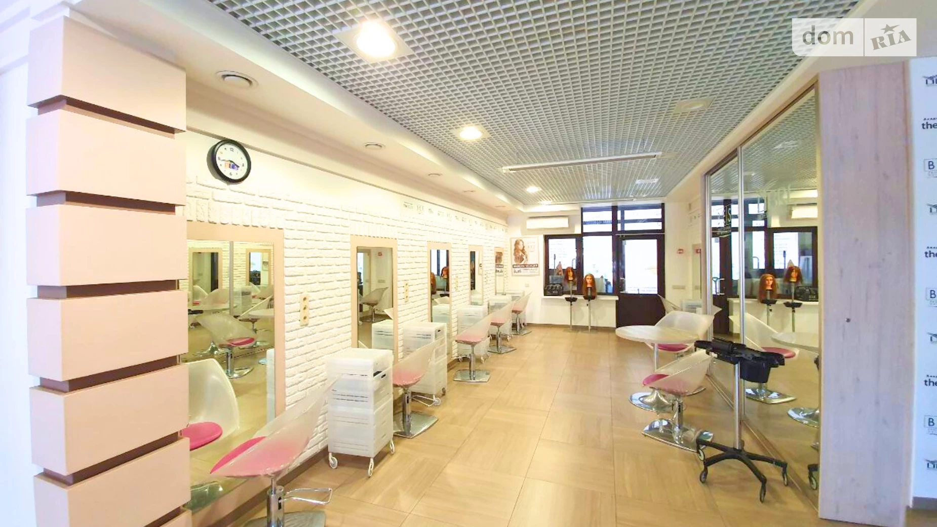Продается офис 142 кв. м в бизнес-центре, цена: 299000 $ - фото 2