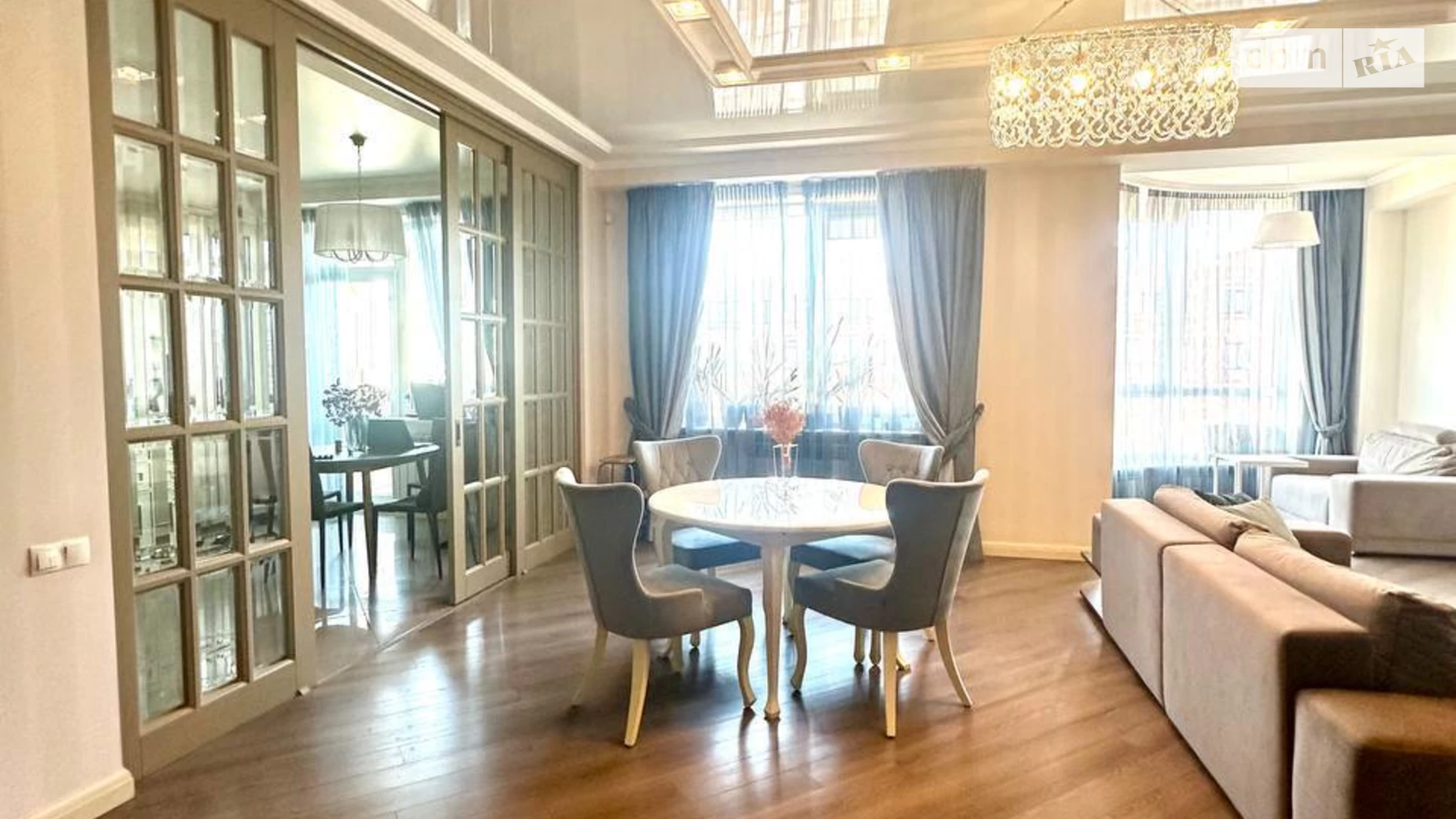 Продається 3-кімнатна квартира 184.4 кв. м у Одесі, вул. Армійська, 8Б - фото 2