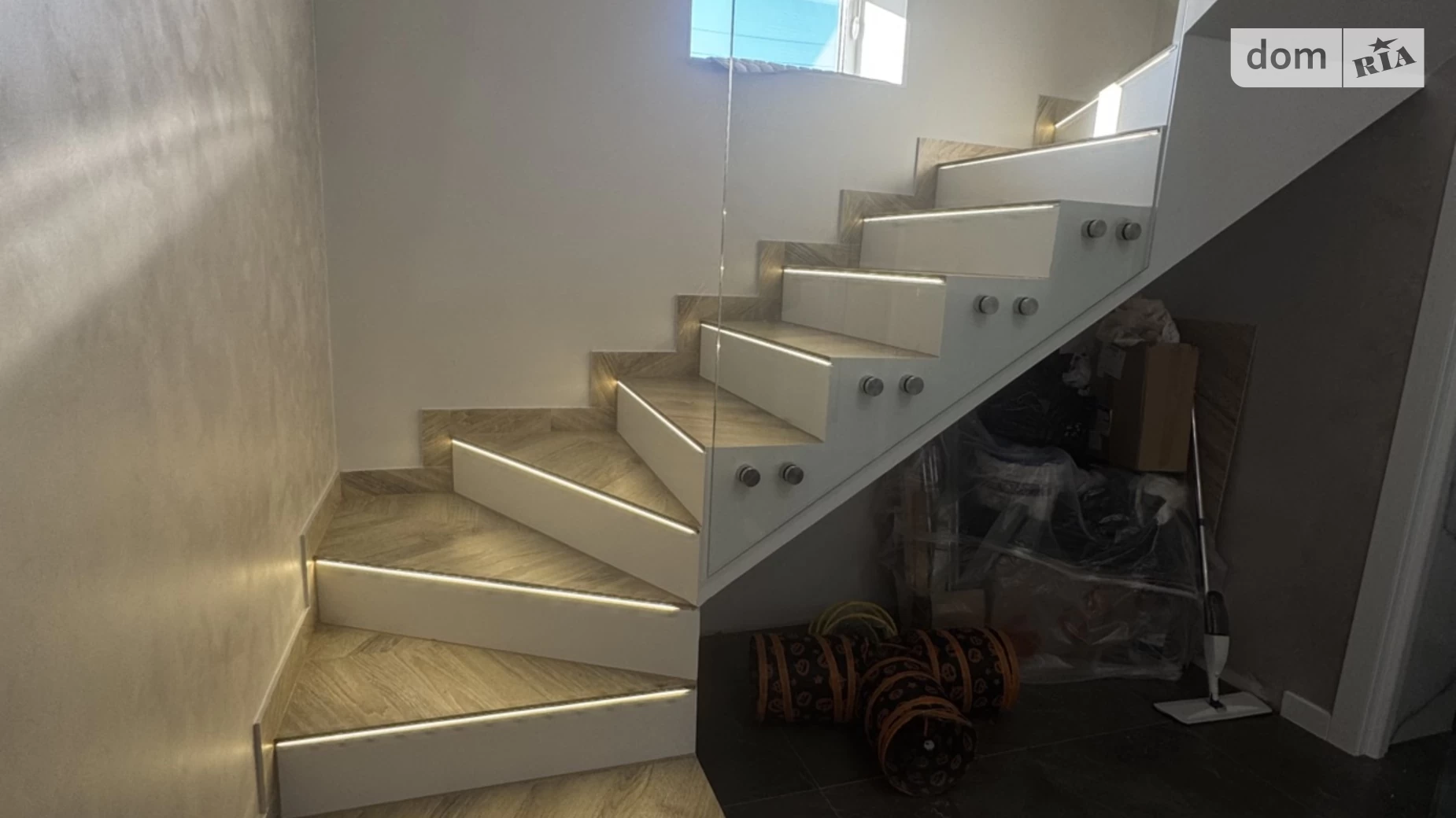 Продается дом на 2 этажа 130 кв. м с мебелью, цена: 165000 $ - фото 2