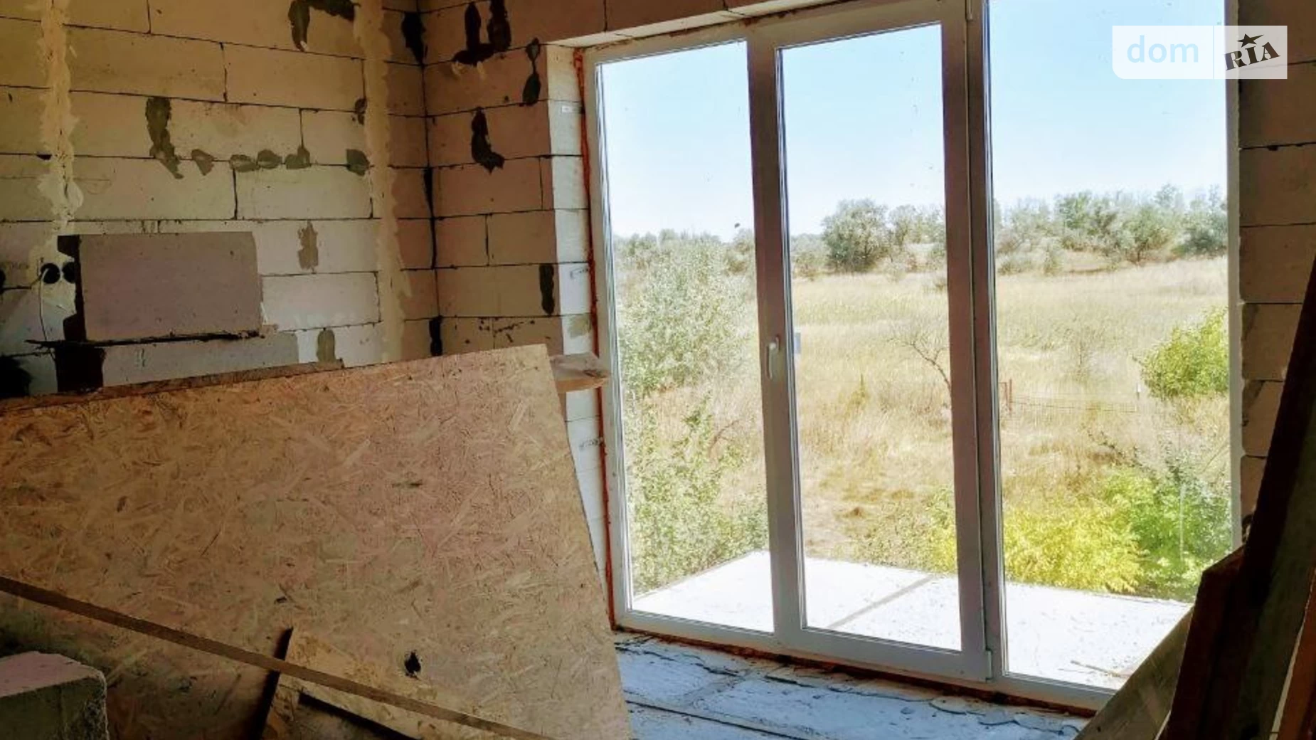 Продается дом на 2 этажа 200 кв. м с камином, цена: 15000 $ - фото 5