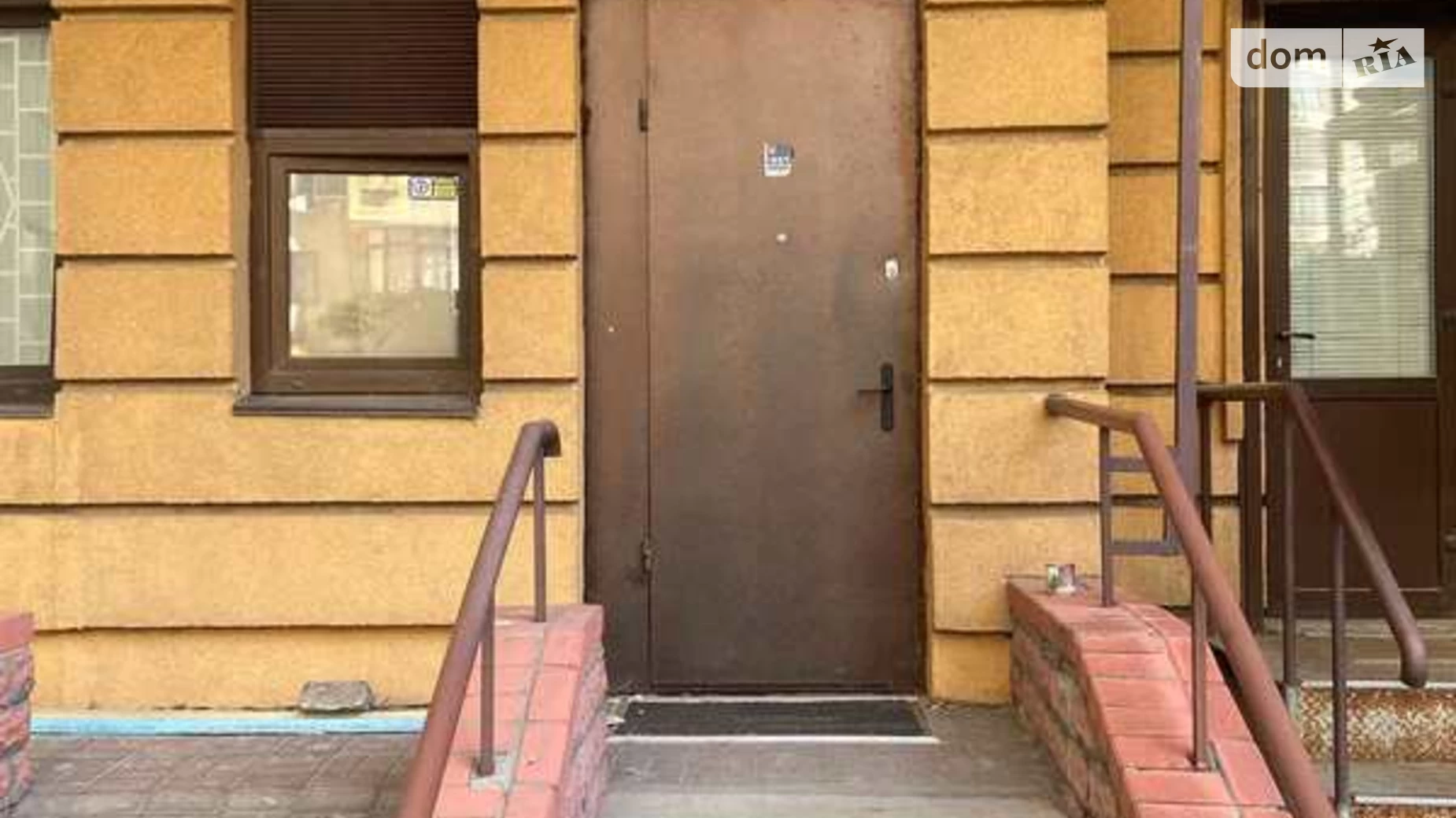 Продается офис 350 кв. м в бизнес-центре, цена: 290000 $ - фото 4