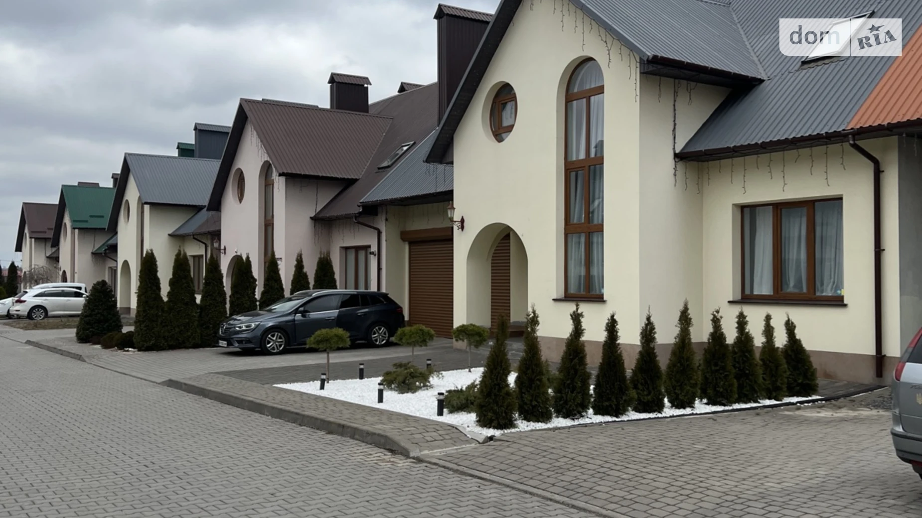 Продается дом на 3 этажа 360 кв. м с участком, цена: 280000 $ - фото 2