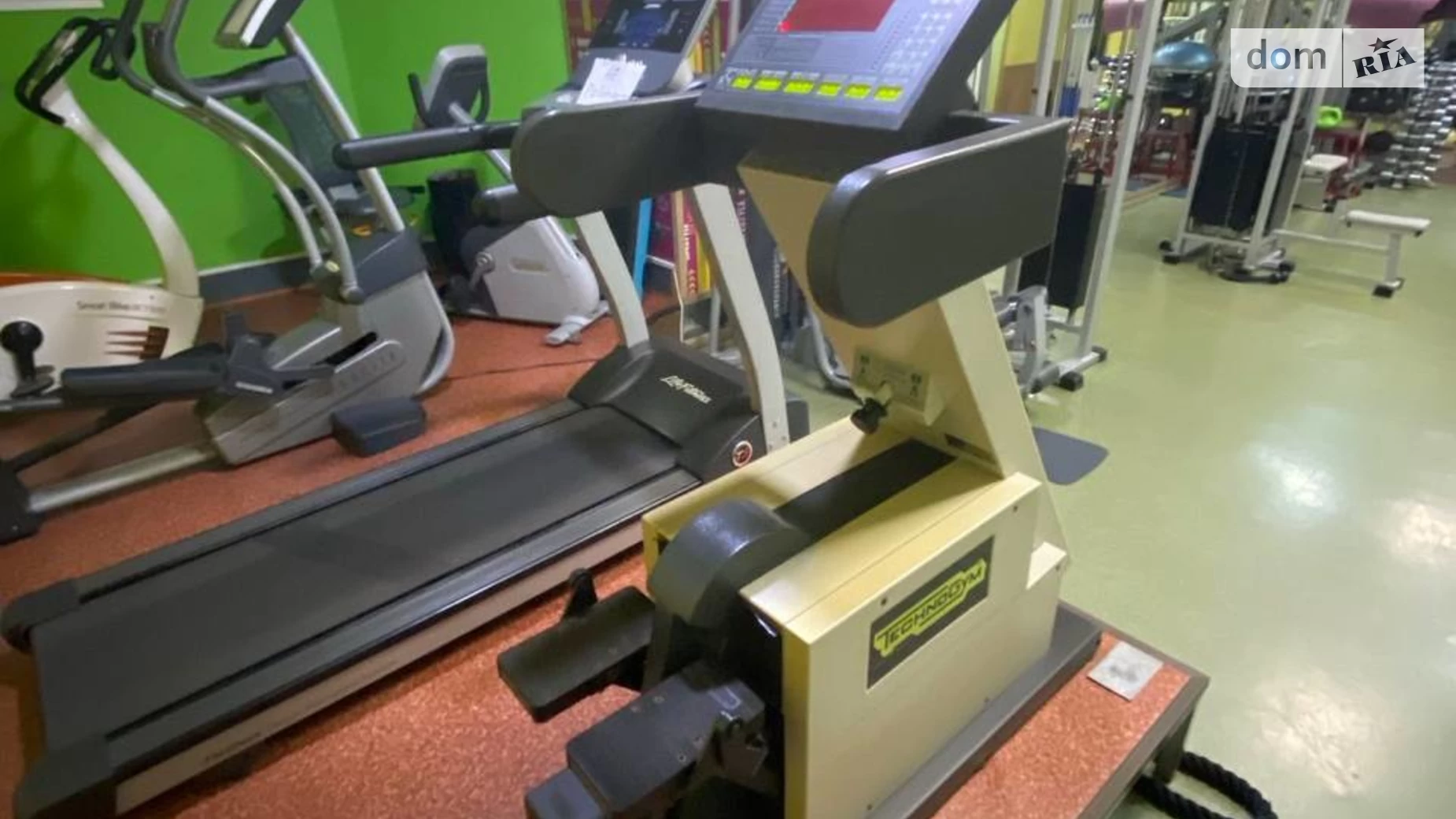 Здається в оренду приміщення вільного призначення 334 кв. м в 9-поверховій будівлі, цена: 800 $ - фото 2