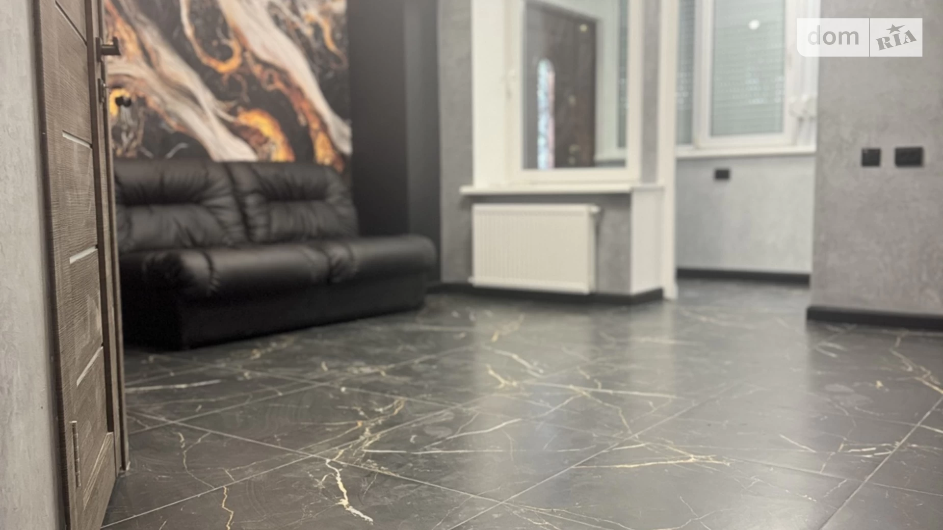 Продается офис 46 кв. м в бизнес-центре, цена: 55000 $ - фото 2