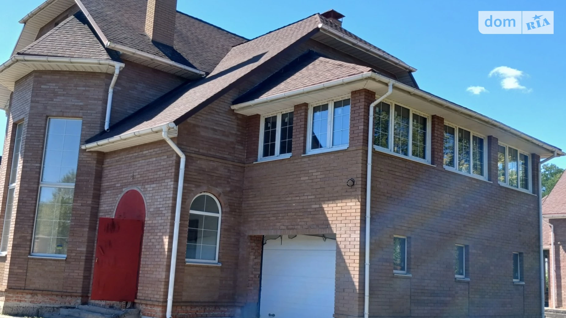 Продается дом на 3 этажа 300 кв. м с беседкой, цена: 265000 $ - фото 2