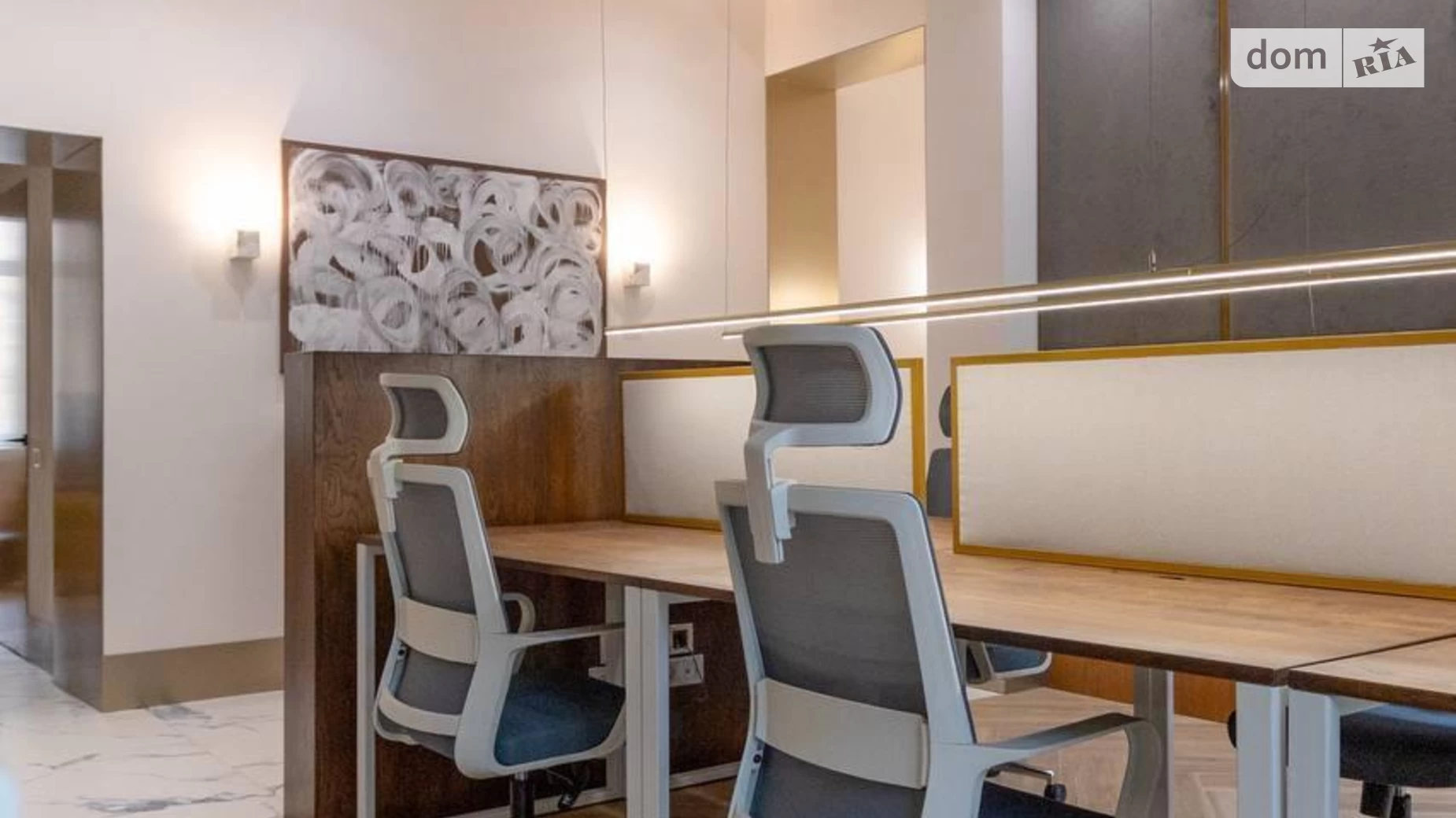 Сдается в аренду офис 60 кв. м в бизнес-центре, цена: 3000 $ - фото 2