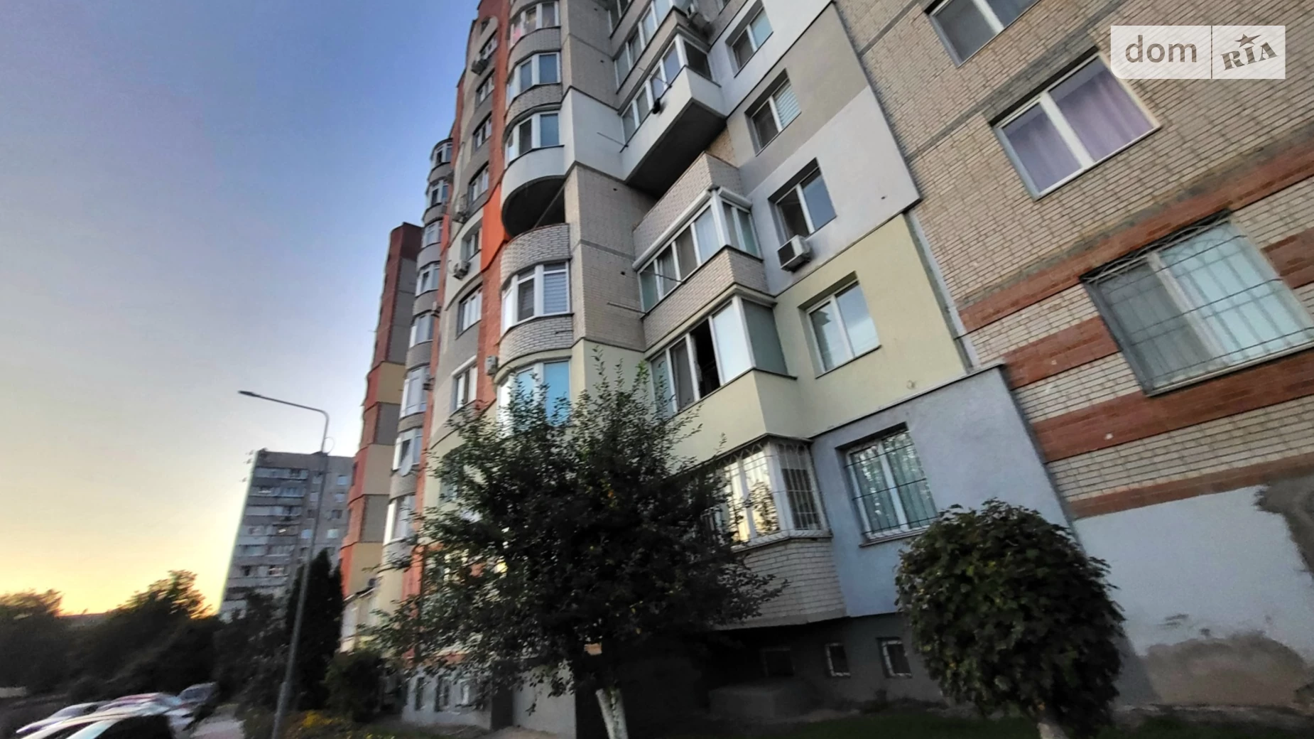 Продается офис 258.5 кв. м в бизнес-центре, цена: 160000 $ - фото 2