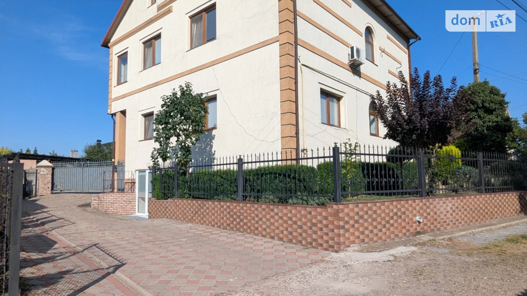 Продается дом на 3 этажа 350 кв. м с гаражом, цена: 249000 $ - фото 3