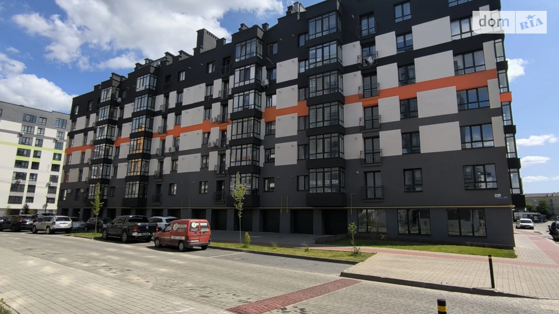 Продается 2-комнатная квартира 82.3 кв. м в Ивано-Франковске, ул. Национальной Гвардии, 16М - фото 2