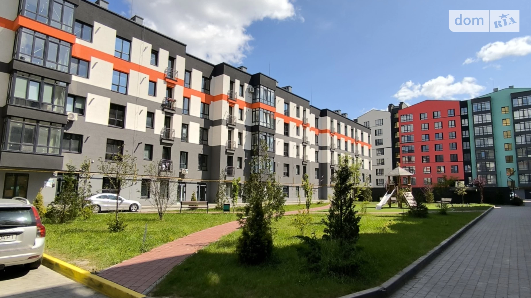 Продается 2-комнатная квартира 82.3 кв. м в Ивано-Франковске, ул. Национальной Гвардии, 16М - фото 3