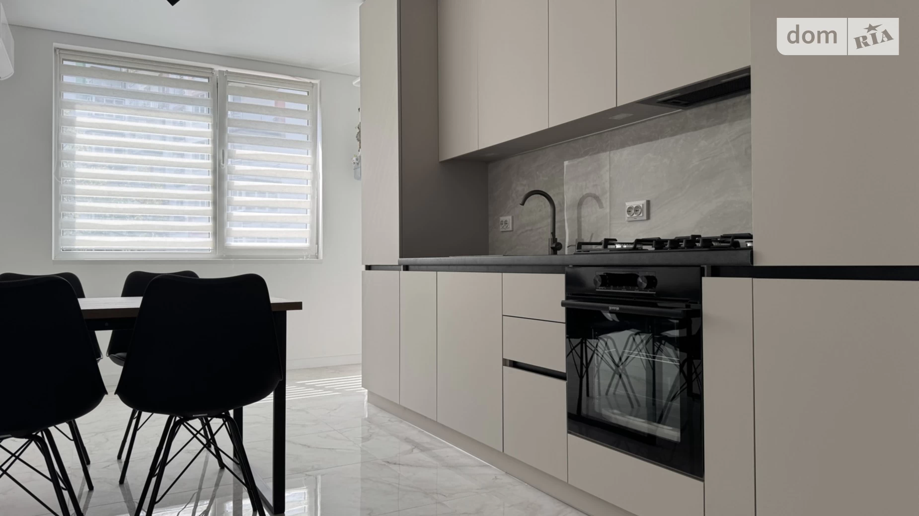 Продается 1-комнатная квартира 38 кв. м в Ивано-Франковске, ул. Национальной Гвардии, 3Г - фото 2