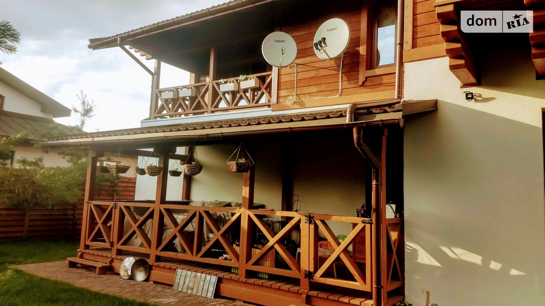 Продается дом на 2 этажа 280 кв. м с верандой, цена: 470000 $ - фото 2