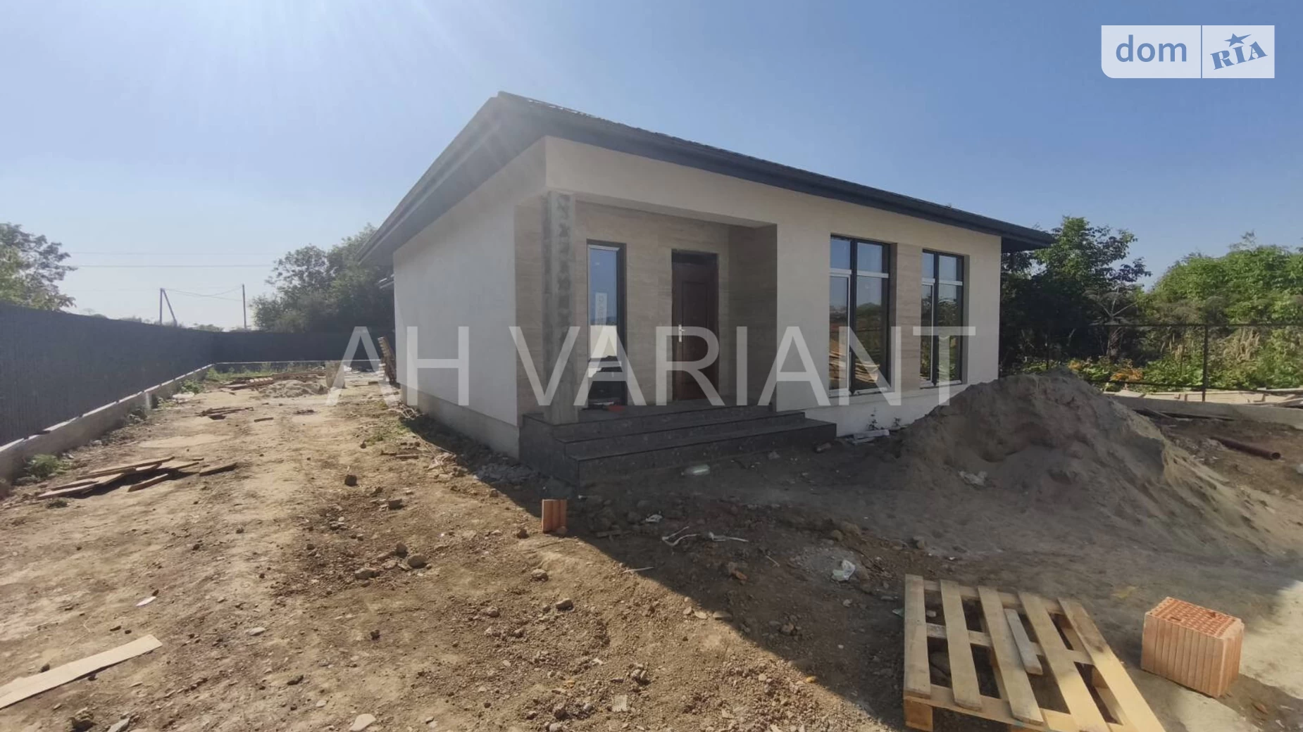 Продается одноэтажный дом 130 кв. м с гаражом, цена: 115000 $ - фото 3