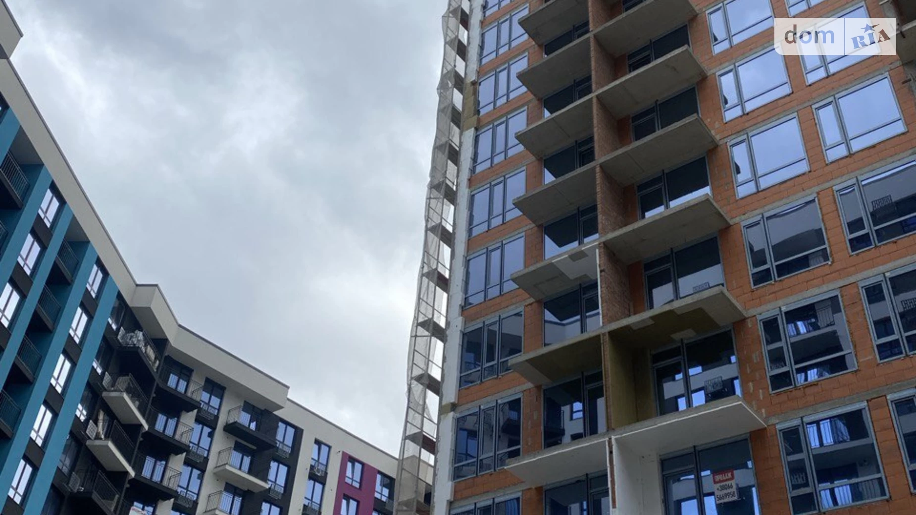 Продается 2-комнатная квартира 57 кв. м в Ивано-Франковске, ул. Юліана Пелеша(Крайковского), 3 корпус 11 - фото 3