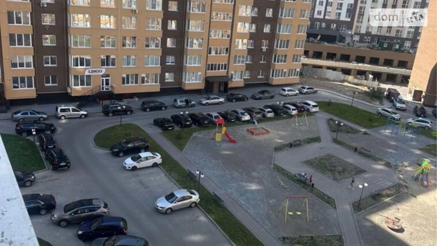 Продается 1-комнатная квартира 55 кв. м в Ровно, ул. Соборная - фото 3