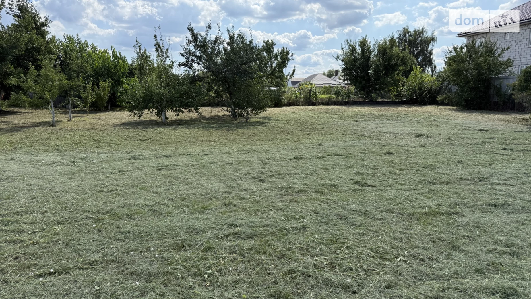 Продается дом на 2 этажа 174 кв. м с бассейном, цена: 92000 $ - фото 3