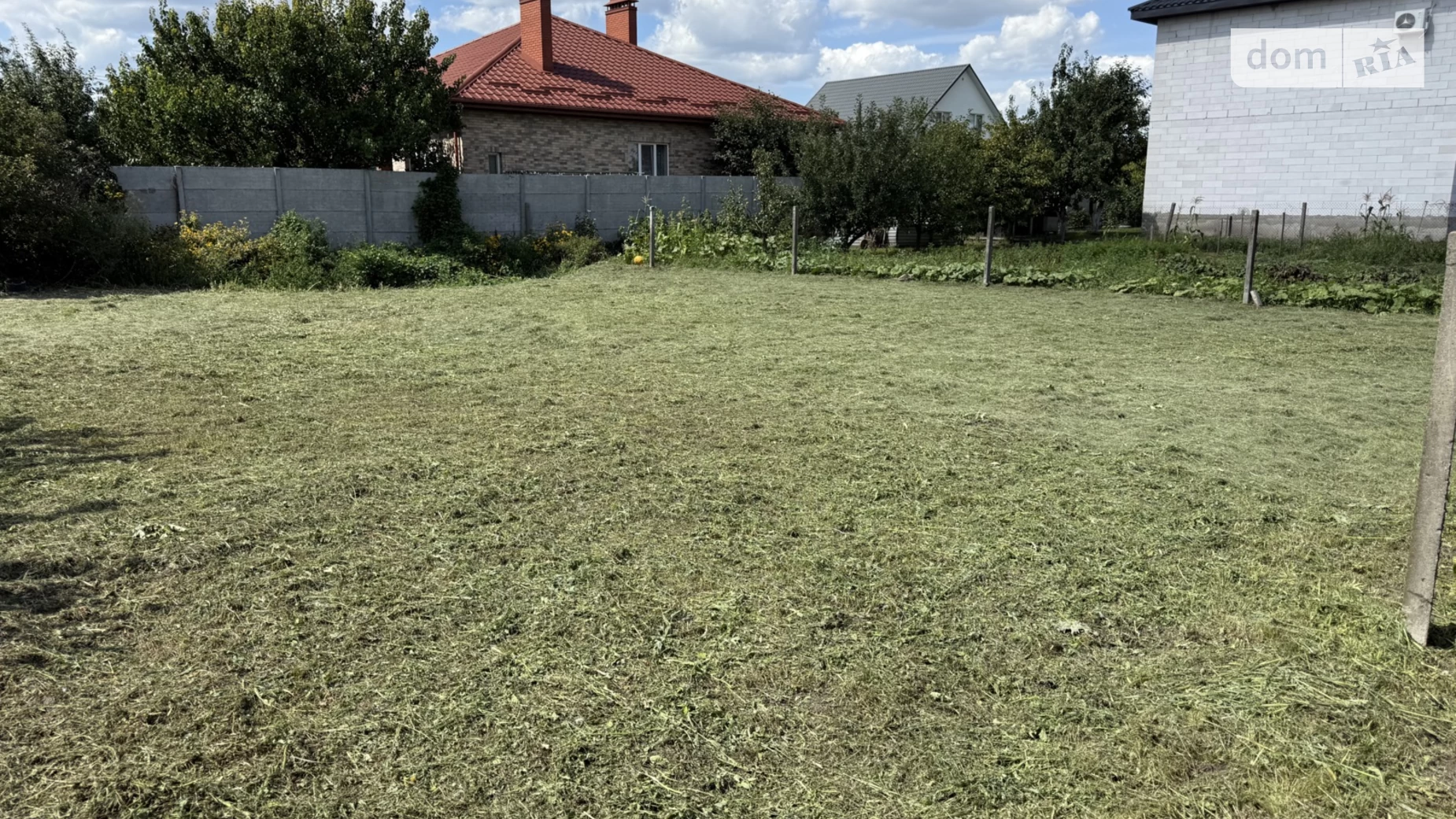 Продается дом на 2 этажа 174 кв. м с бассейном, цена: 92000 $ - фото 2