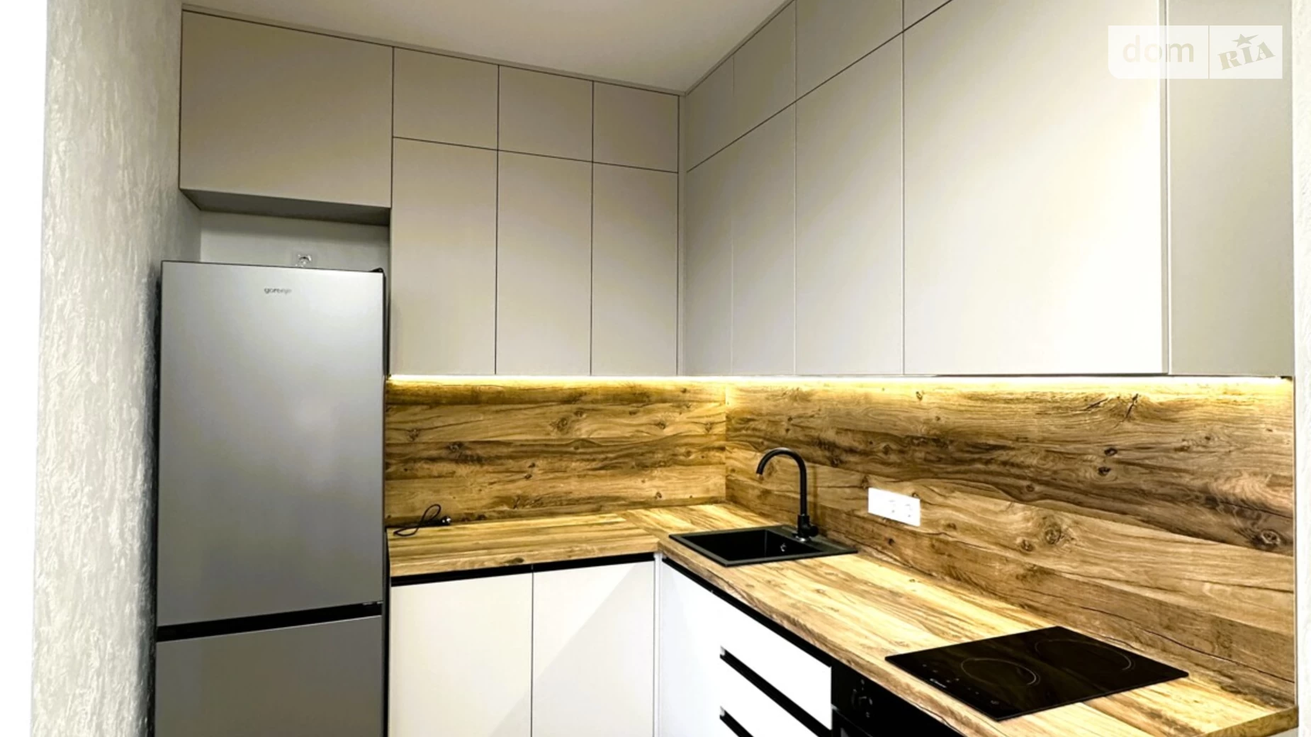 Продается 1-комнатная квартира 30 кв. м в Киеве, ул. Михаила Дерегуса, 42 - фото 2