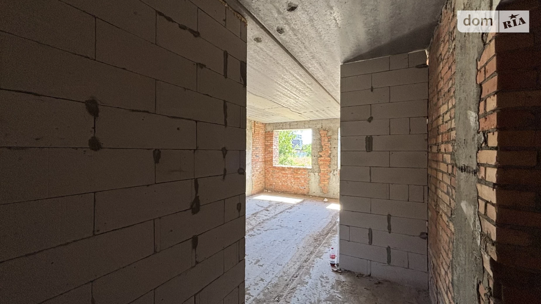 Продается 2-комнатная квартира 61 кв. м в Ужгороде, ул. Тлехаса, 19 корпус 5 - фото 5