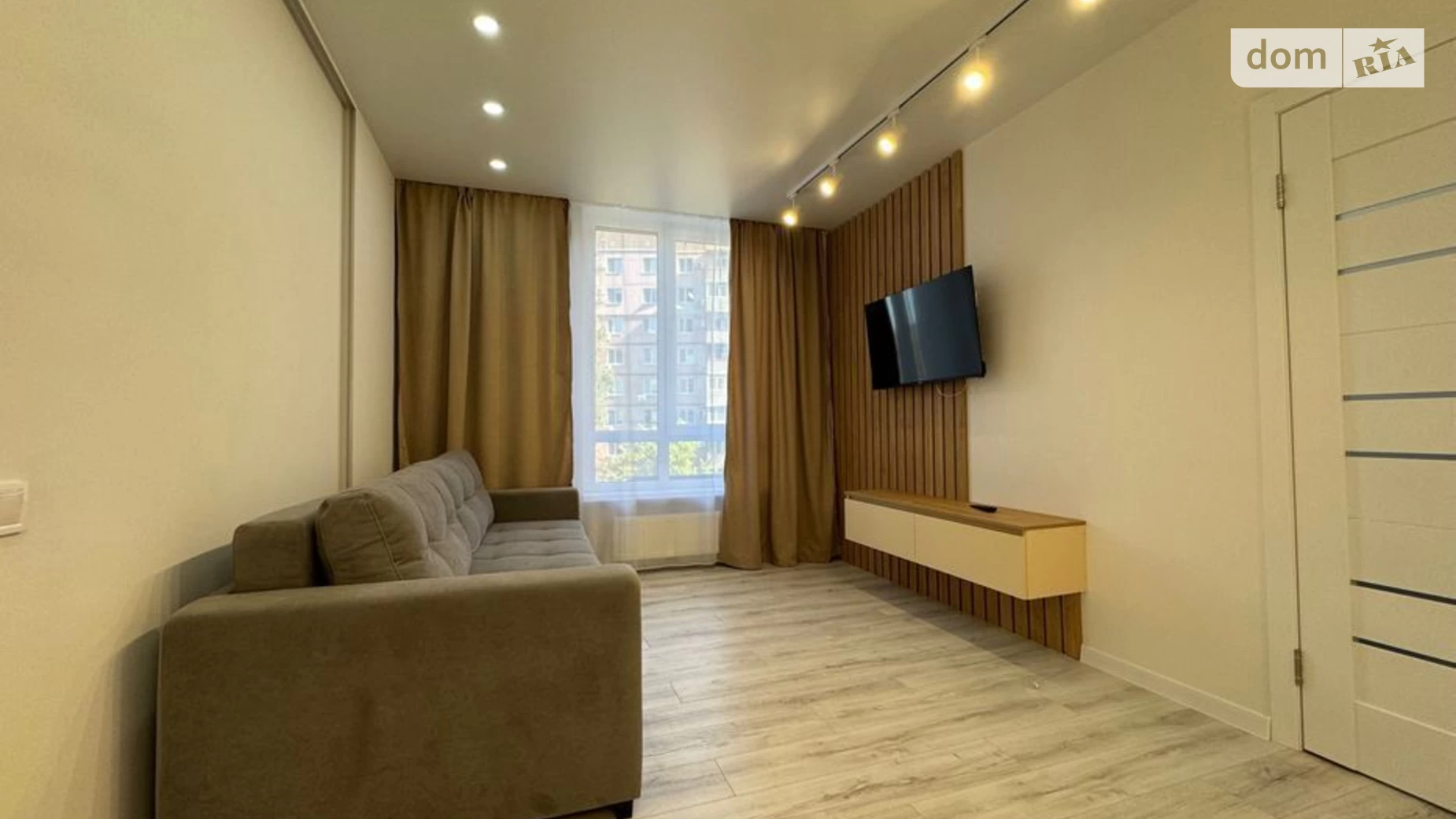 Продается 1-комнатная квартира 48 кв. м в Днепре, ул. Космическая, 5 - фото 3