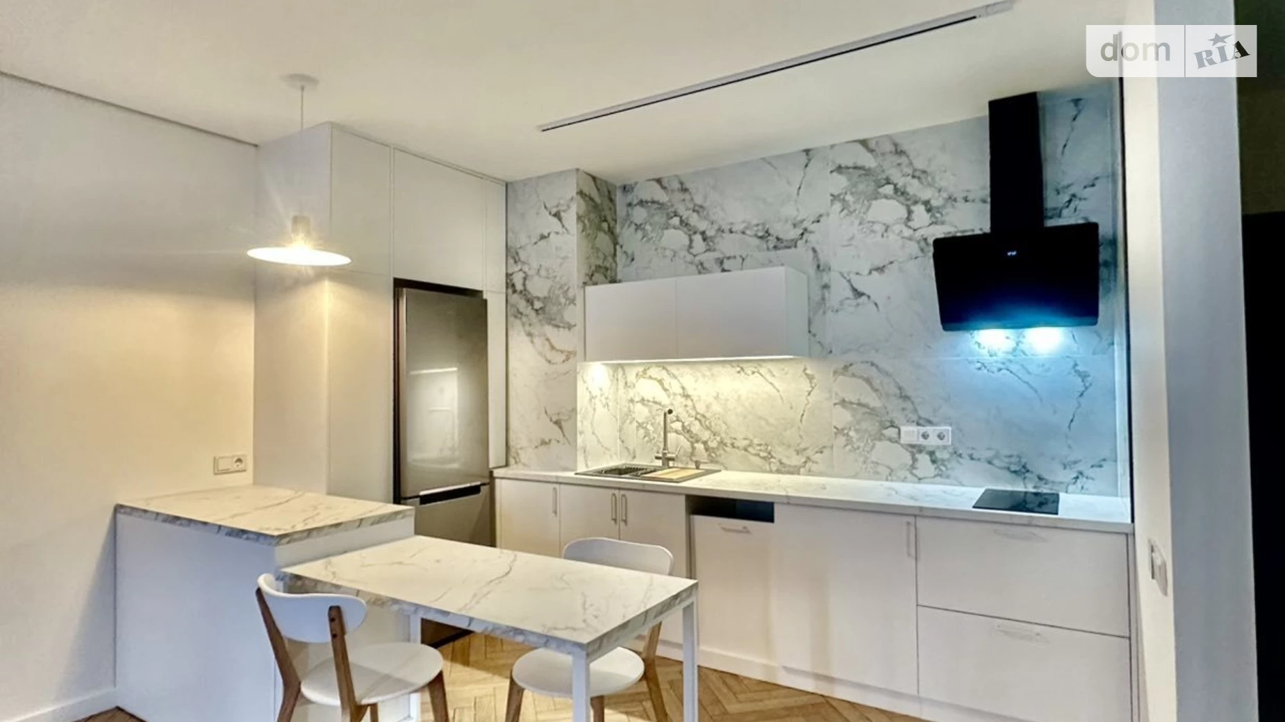 Продается 2-комнатная квартира 78 кв. м в Киеве, просп. Воздушных Сил(Воздухофлотский), 56 - фото 2