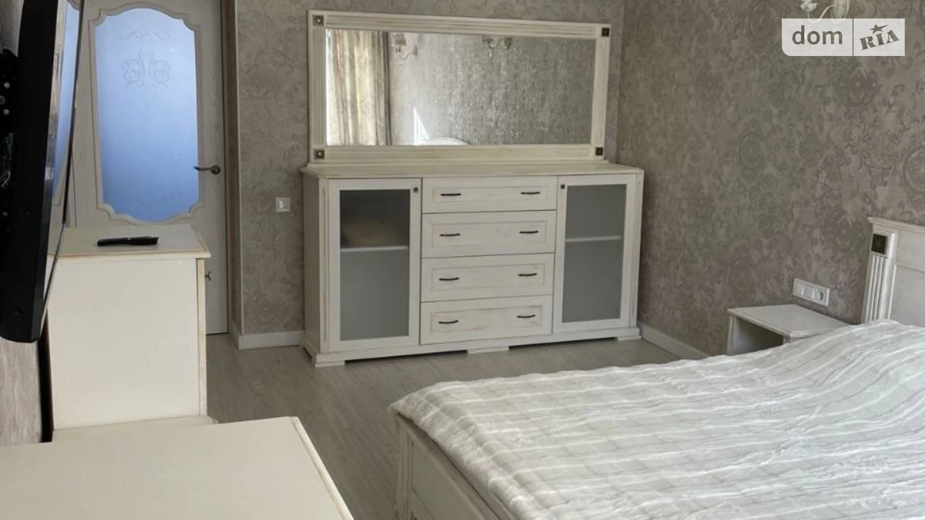 Продается 2-комнатная квартира 73.3 кв. м в Львове, ул. Железнодорожная, 7П - фото 2