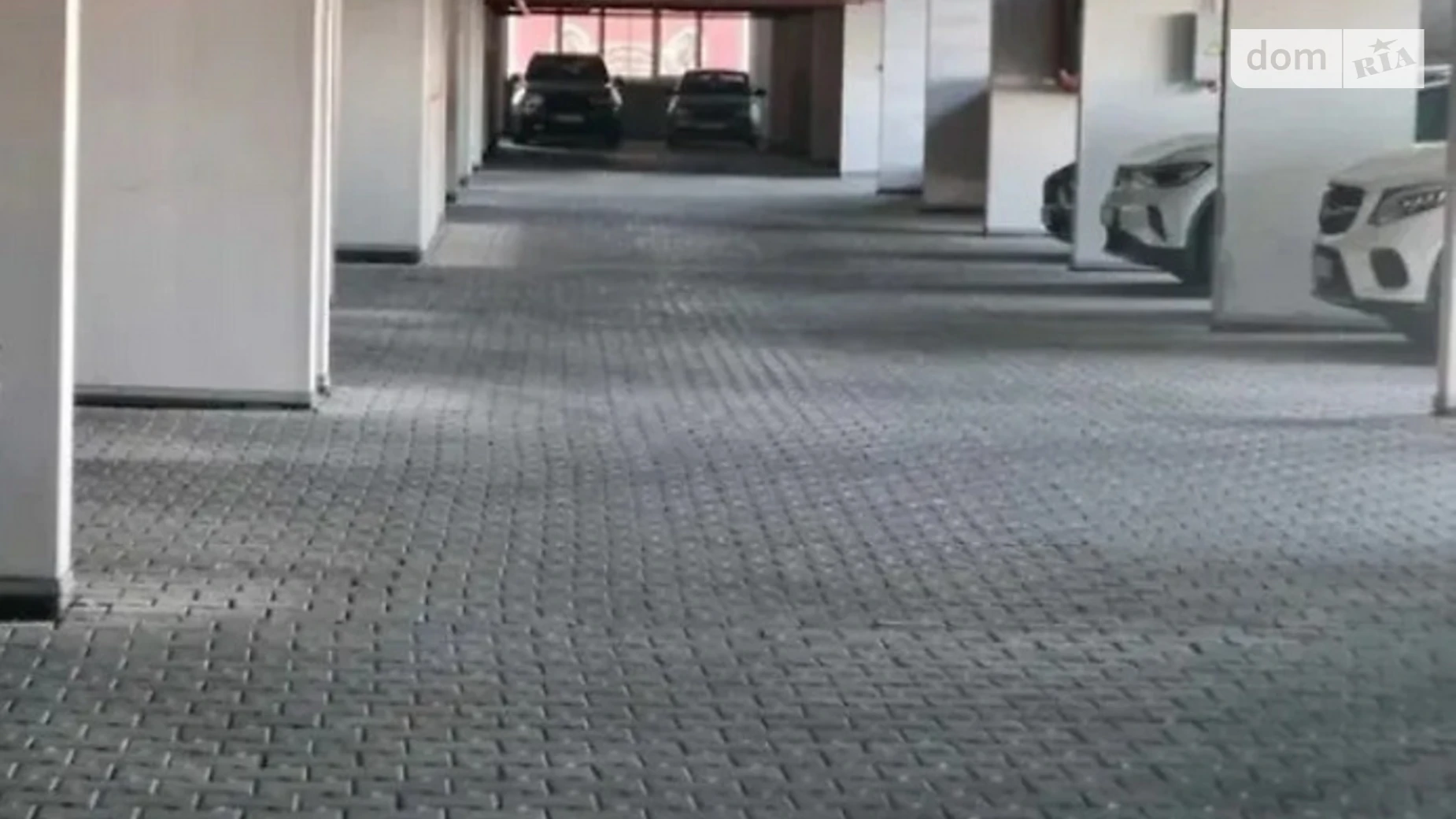 Продается подземный паркинг под легковое авто на 12 кв. м, цена: 10000 $ - фото 2