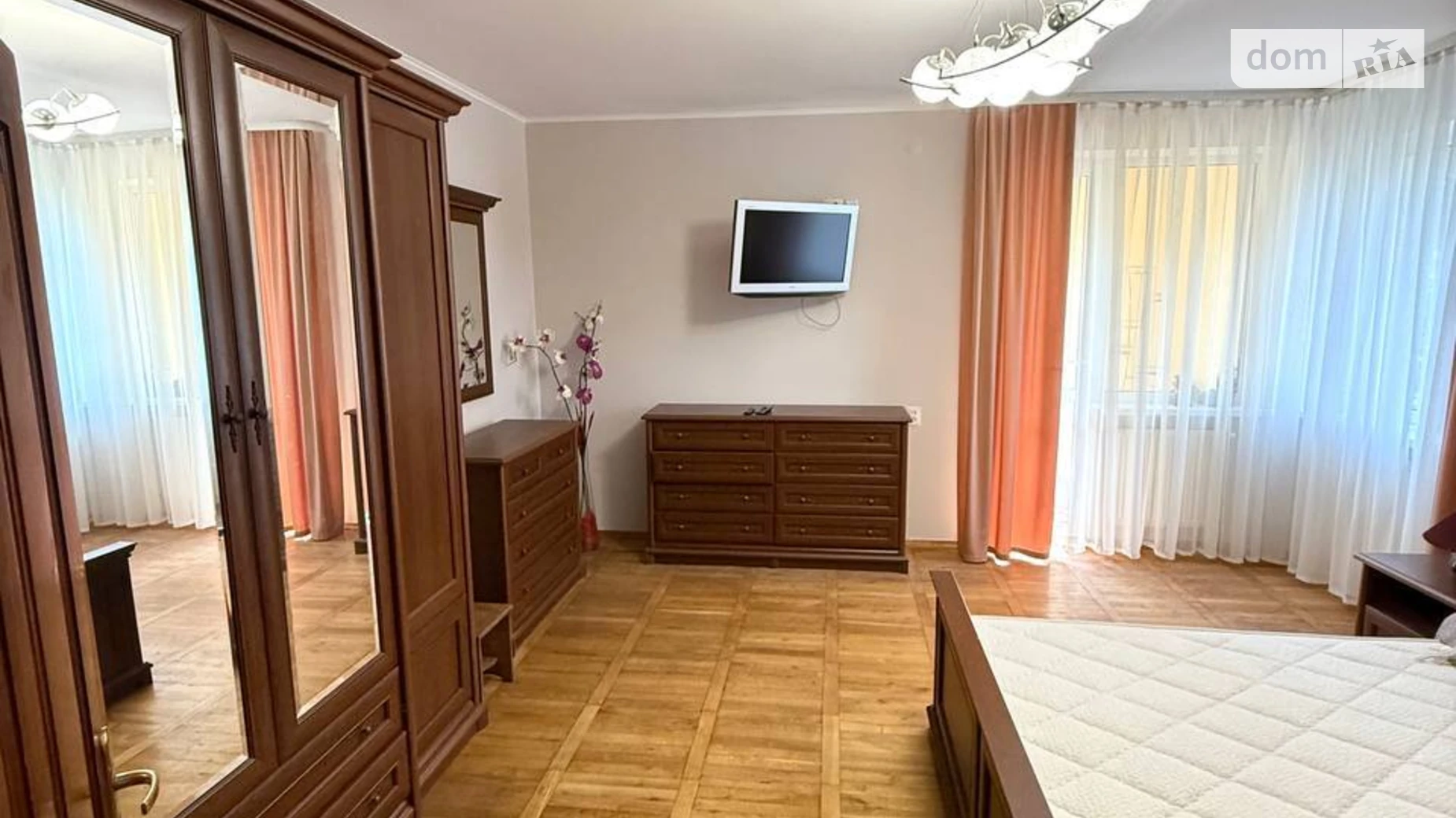 Здається в оренду будинок 3 поверховий 170 кв. м з подвалом, цена: 900 $ - фото 3