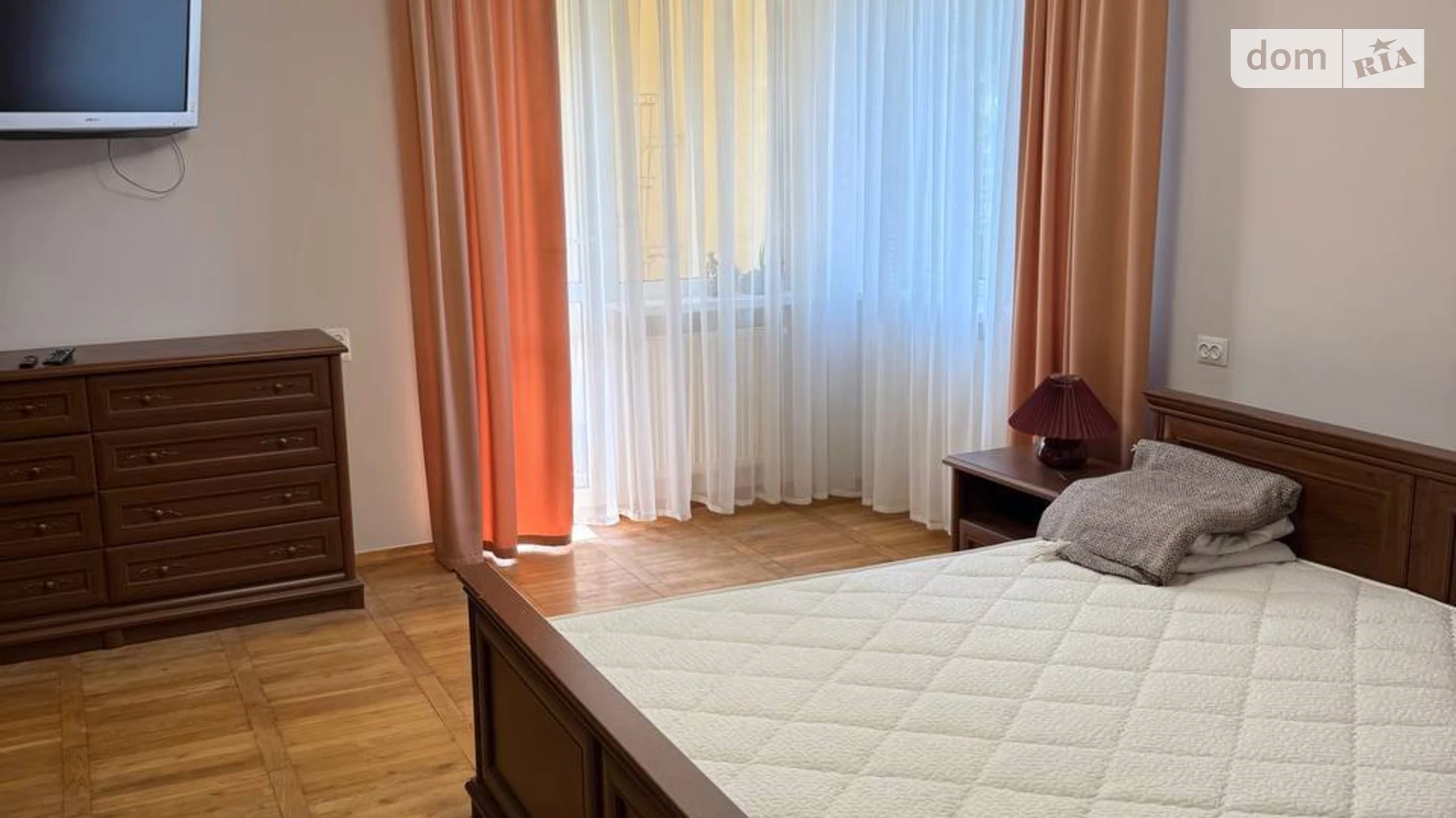 Здається в оренду будинок 3 поверховий 170 кв. м з подвалом, цена: 900 $ - фото 2