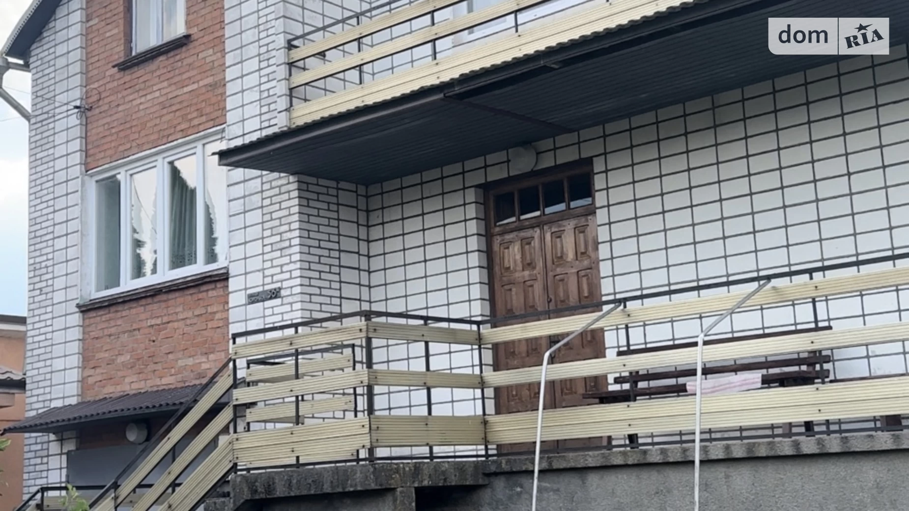 Продается дом на 2 этажа 250 кв. м с верандой, цена: 148000 $ - фото 2