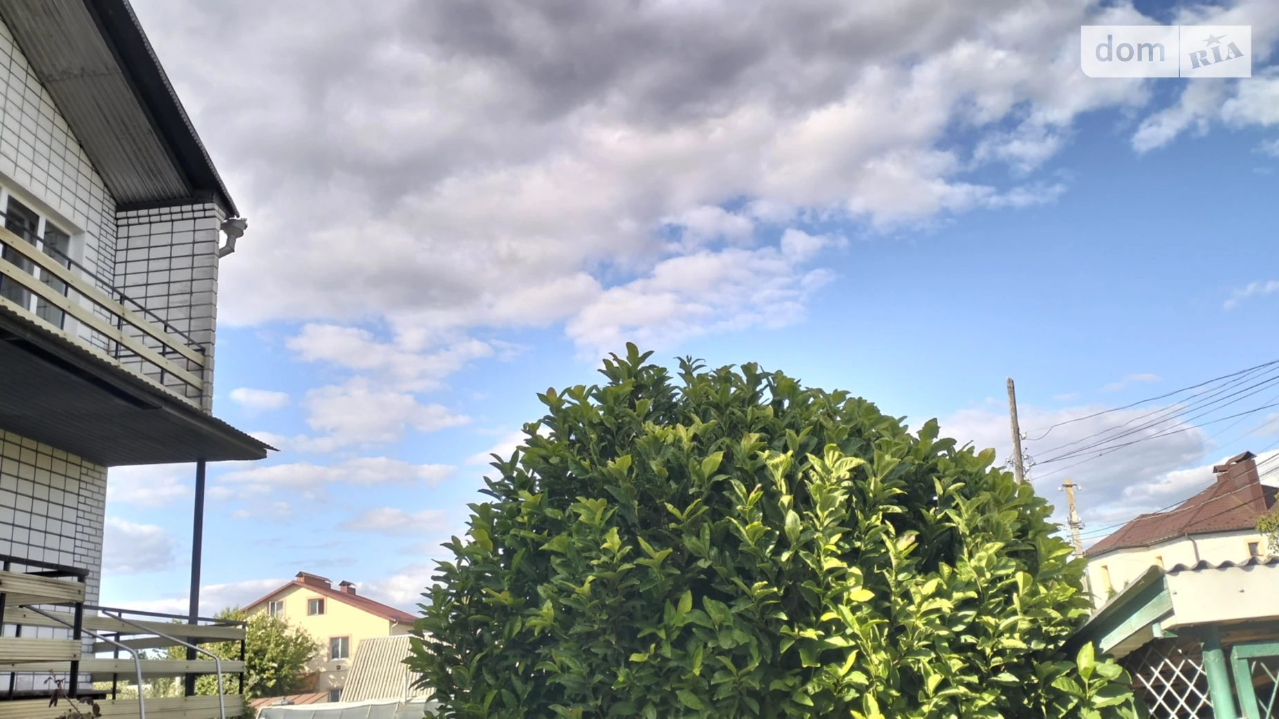 Продается дом на 2 этажа 140 кв. м с садом, цена: 148000 $ - фото 2