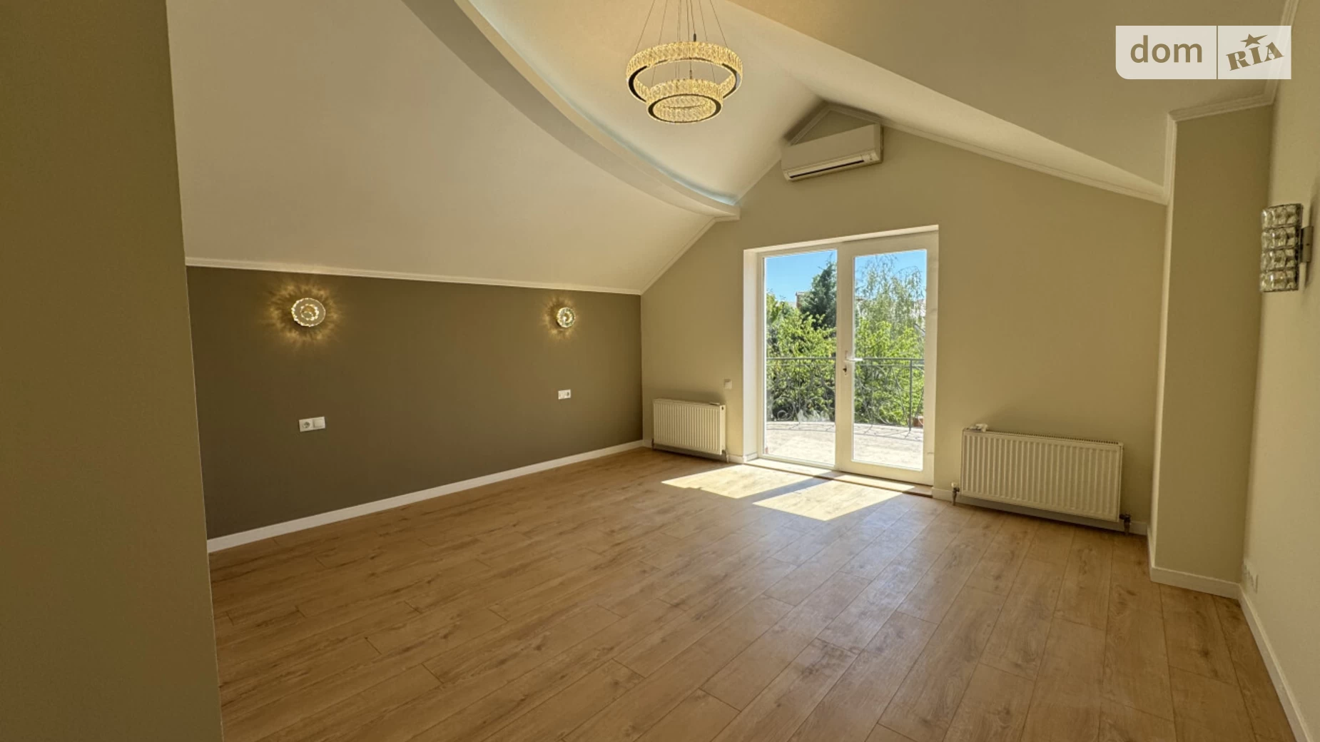 Продается дом на 2 этажа 445 кв. м с бассейном, цена: 490000 $ - фото 2