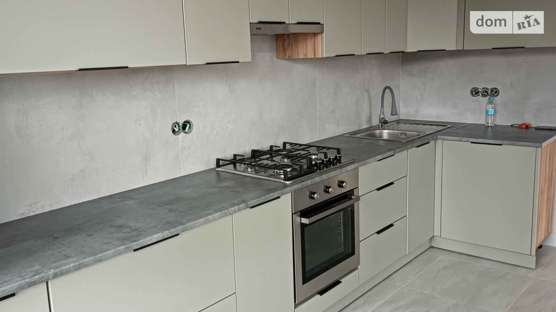 1-комнатная квартира 55 кв. м в Тернополе, ул. Черновецкая - фото 2