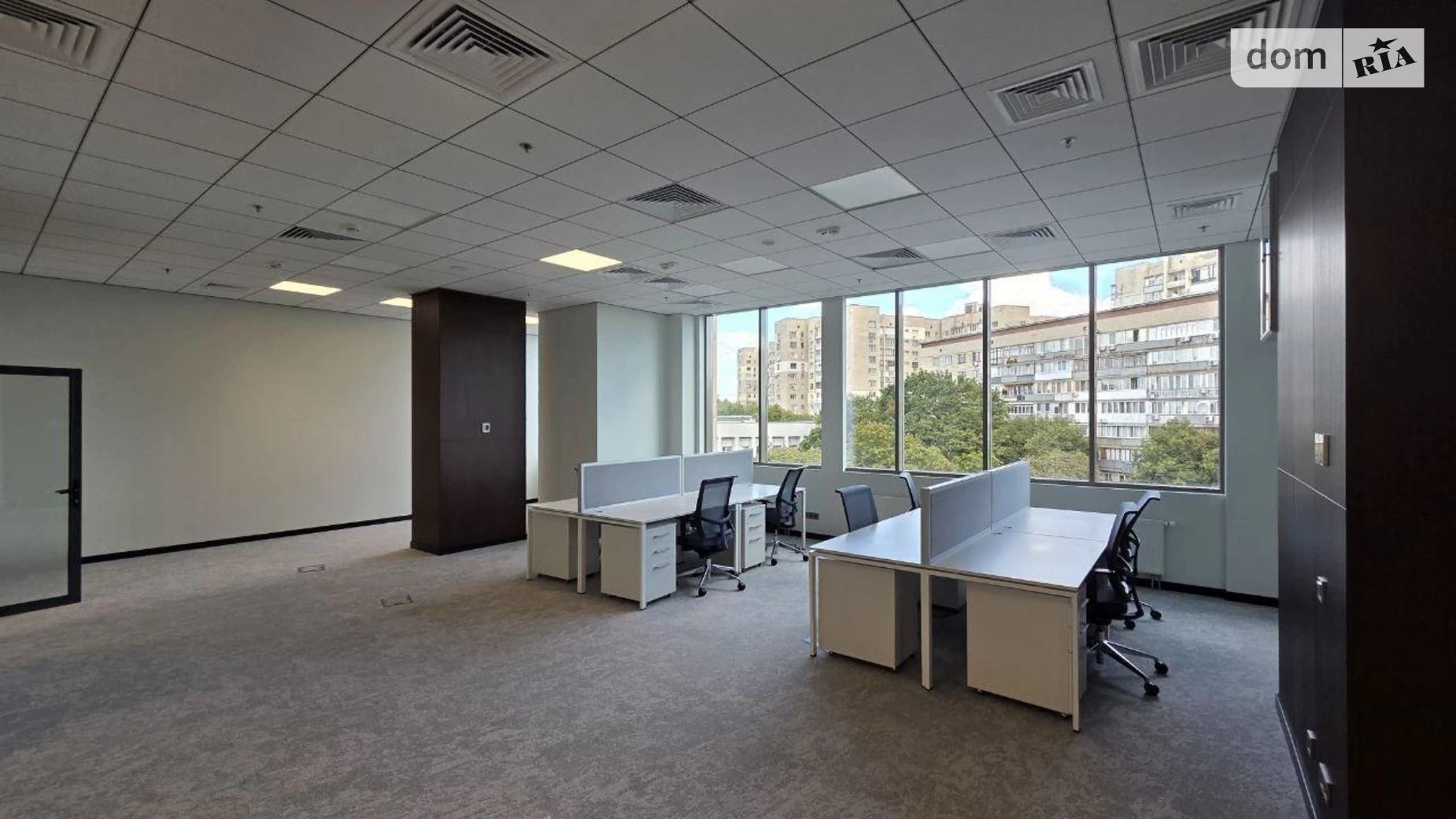 Сдается в аренду офис 240 кв. м в бизнес-центре, цена: 8000 $ - фото 3