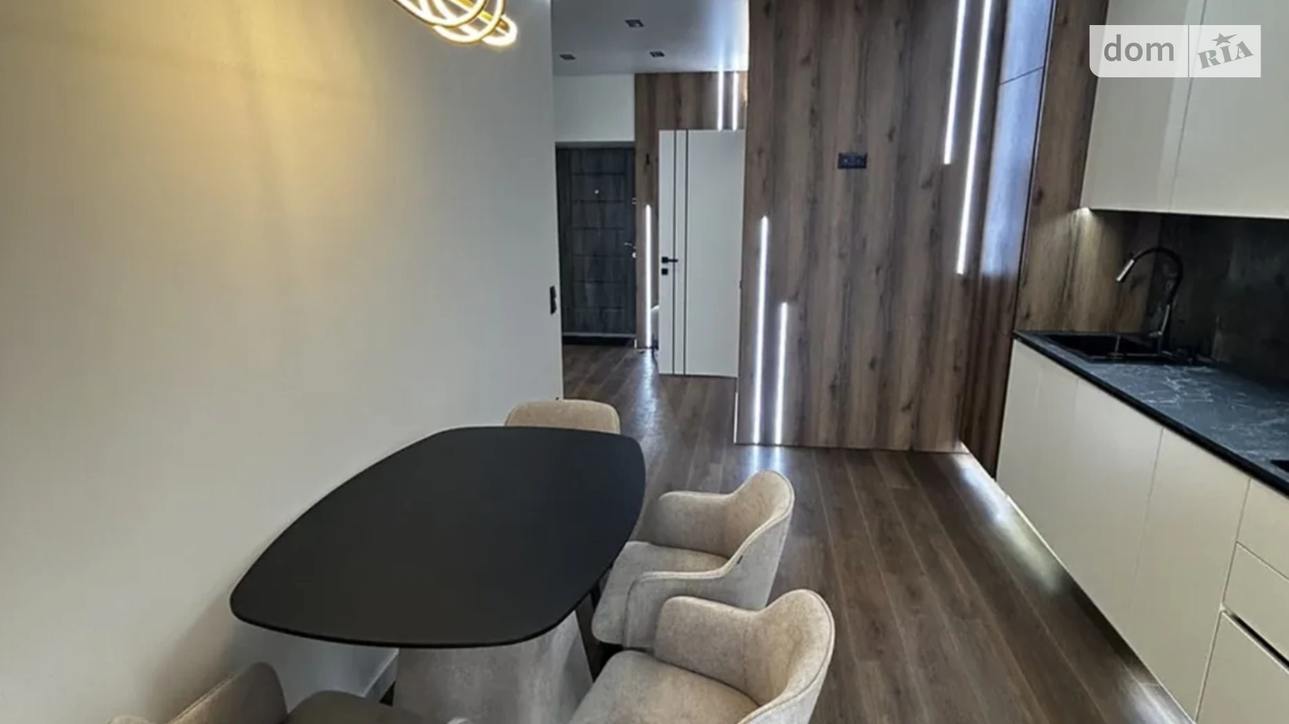 Продається 2-кімнатна квартира 66 кв. м у Івано-Франківську, вул. Княгинин, 44 - фото 3