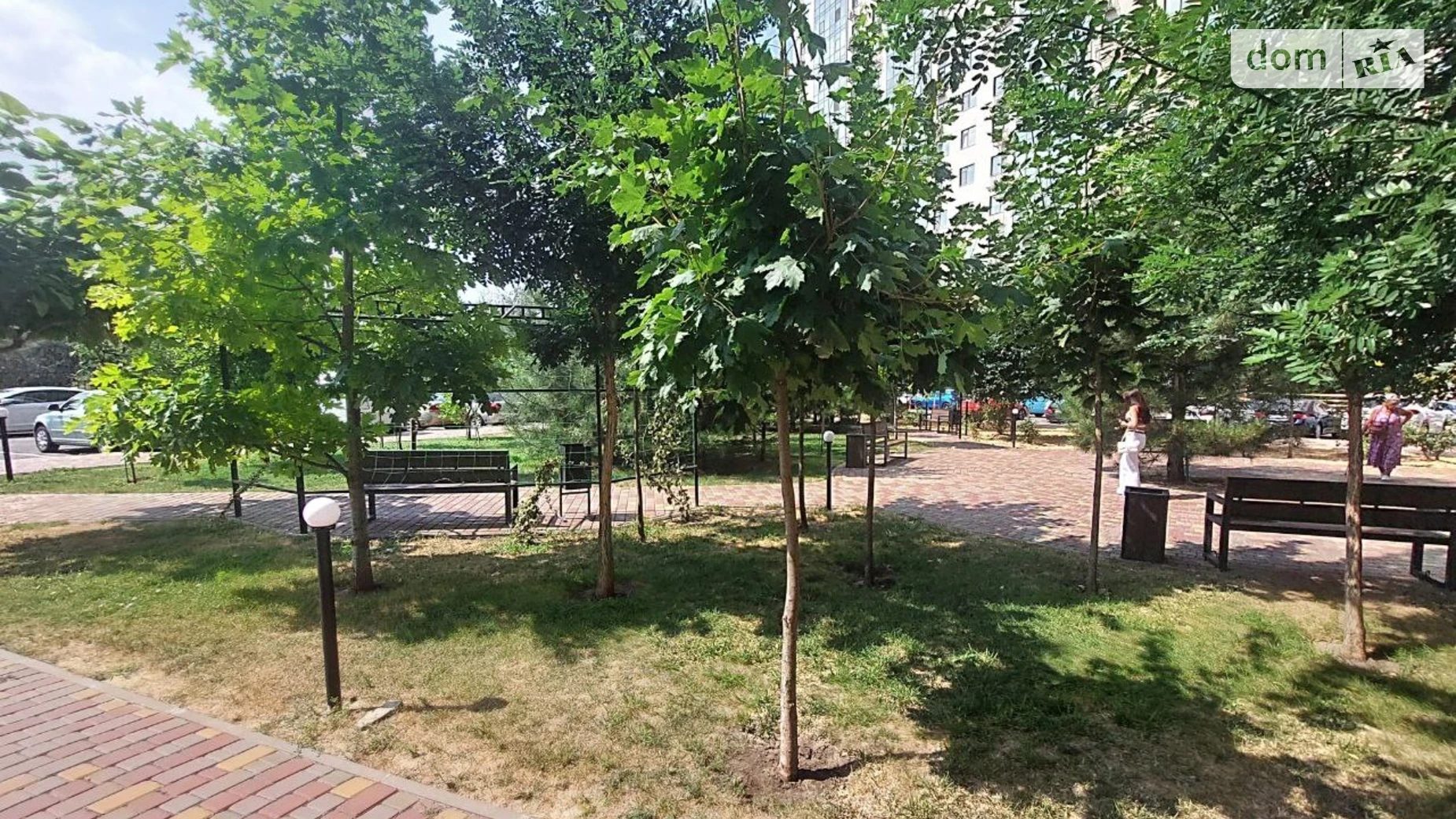 Продается 1-комнатная квартира 41 кв. м в Крыжановка, ул. Академика Сахарова - фото 2