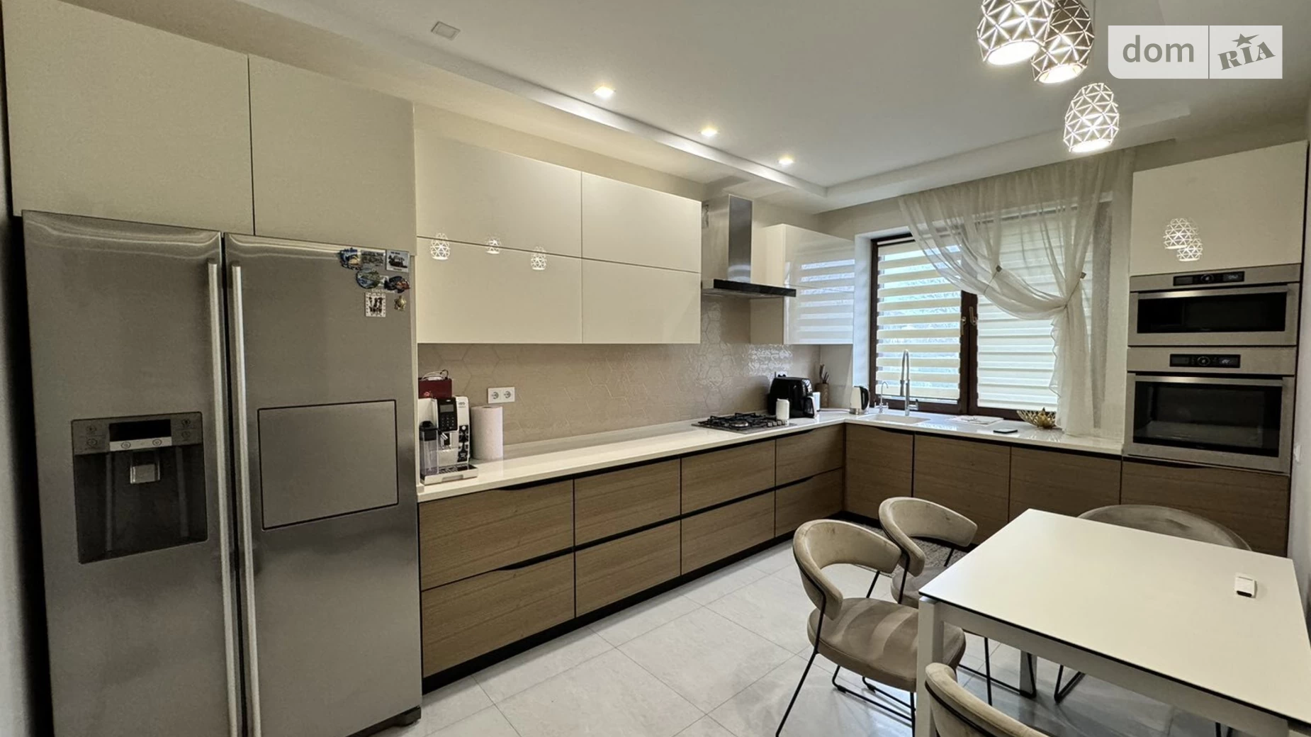 Продается дом на 2 этажа 225 кв. м с мебелью, цена: 750000 $ - фото 2