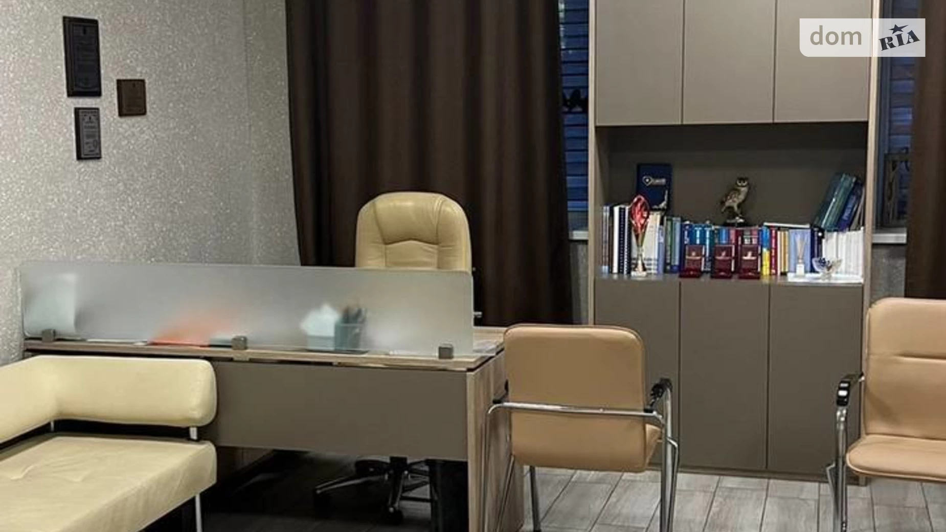 Сдается в аренду офис 75 кв. м в бизнес-центре, цена: 700 $ - фото 4