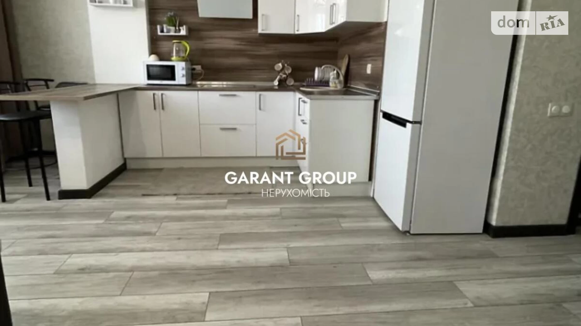 Продается 1-комнатная квартира 40 кв. м в Одессе, Фонтанская дор. - фото 2