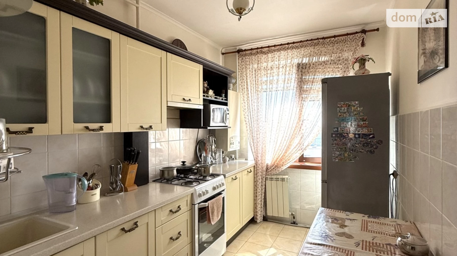 Продается 3-комнатная квартира 65.3 кв. м в Ужгороде, ул. Героев 128-й бригады(8-го Марта), 31 - фото 2