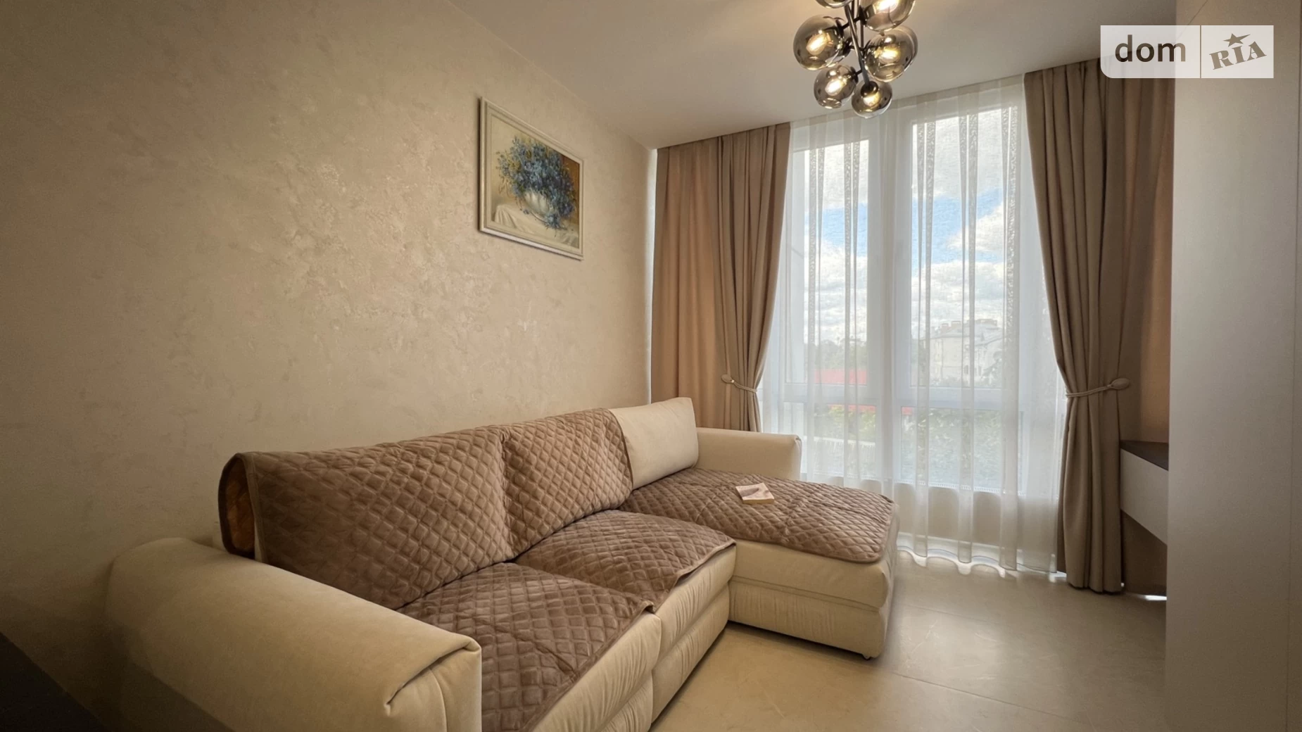 Продается 2-комнатная квартира 65 кв. м в Ивано-Франковске, ул. Кисилевской Ольги, 31 - фото 2