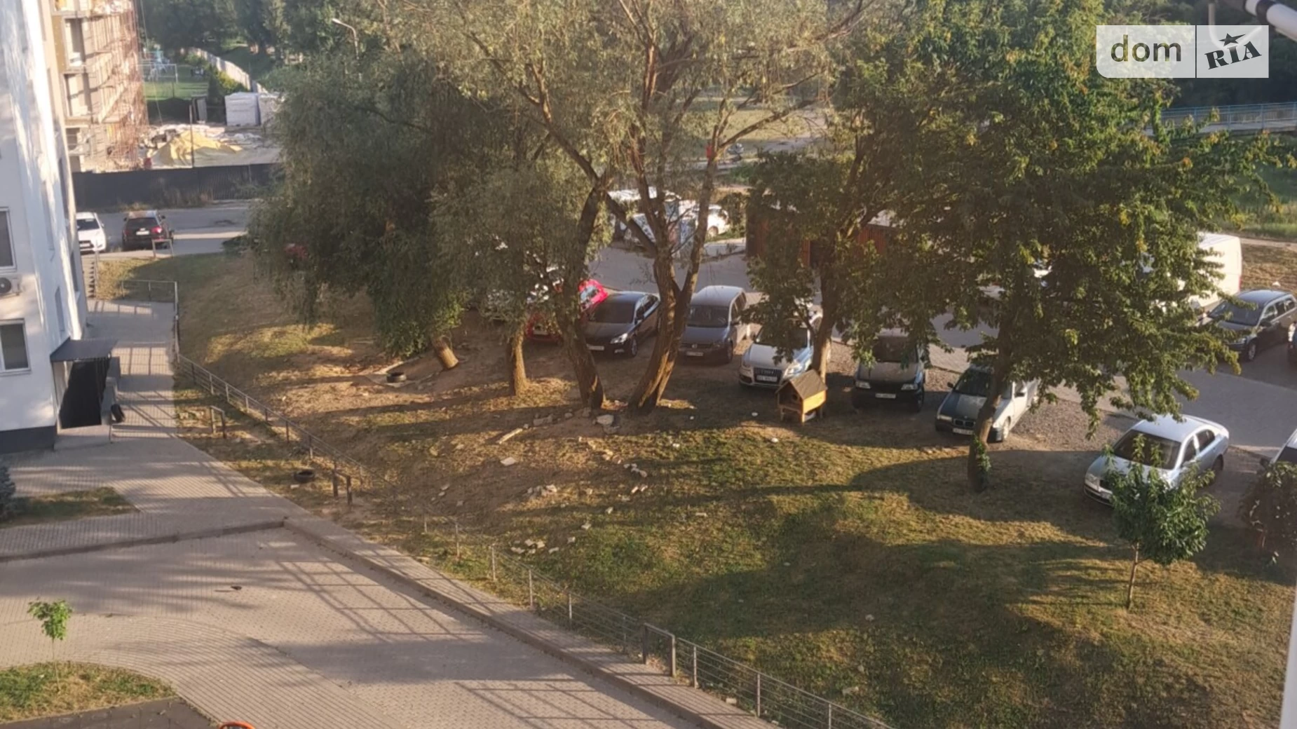 Продается 2-комнатная квартира 73.2 кв. м в Ужгороде, ул. Гленца, 16 - фото 2