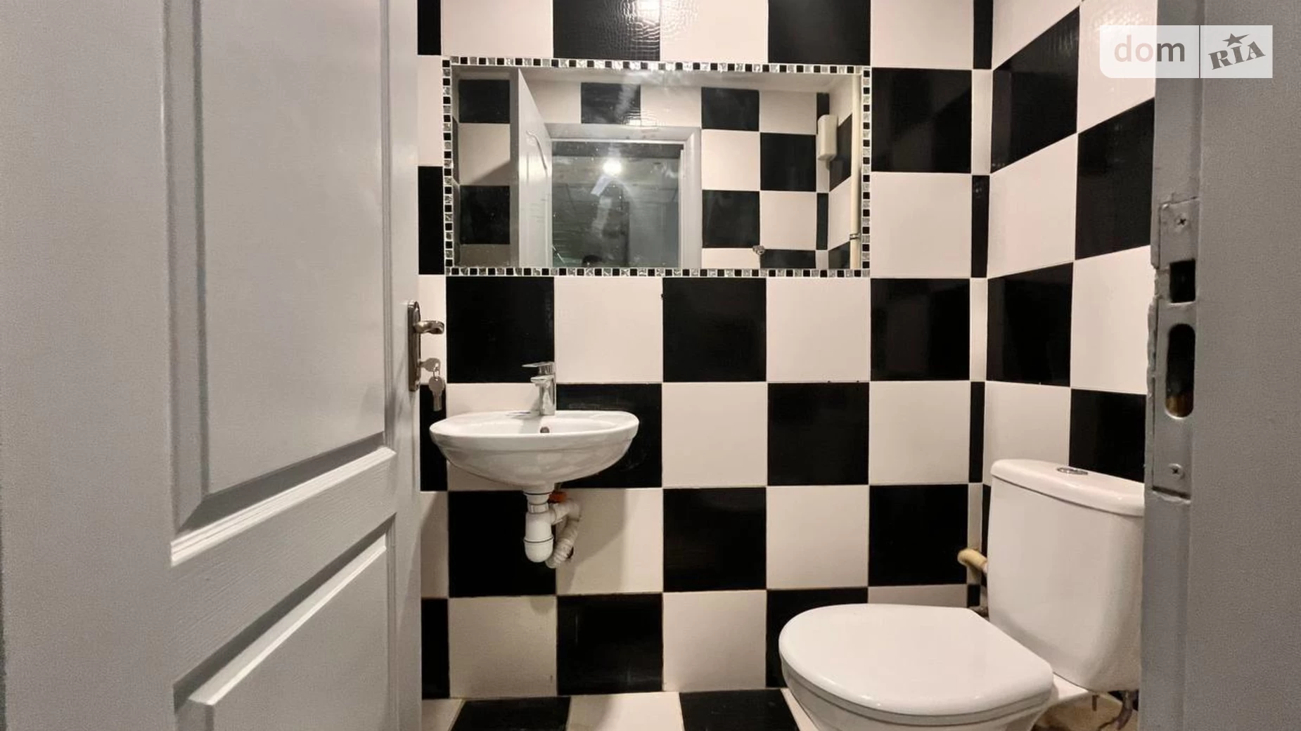 Сдается в аренду помещения свободного назначения 150 кв. м в 10-этажном здании, цена: 650 $ - фото 2